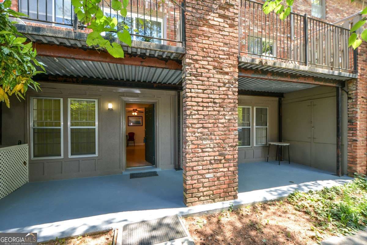 1 bedroom, 1 bathroom, 768 sq ft condominium for sale at 3113 Colonial Way M, Atlanta, GA 30341 — photo 2