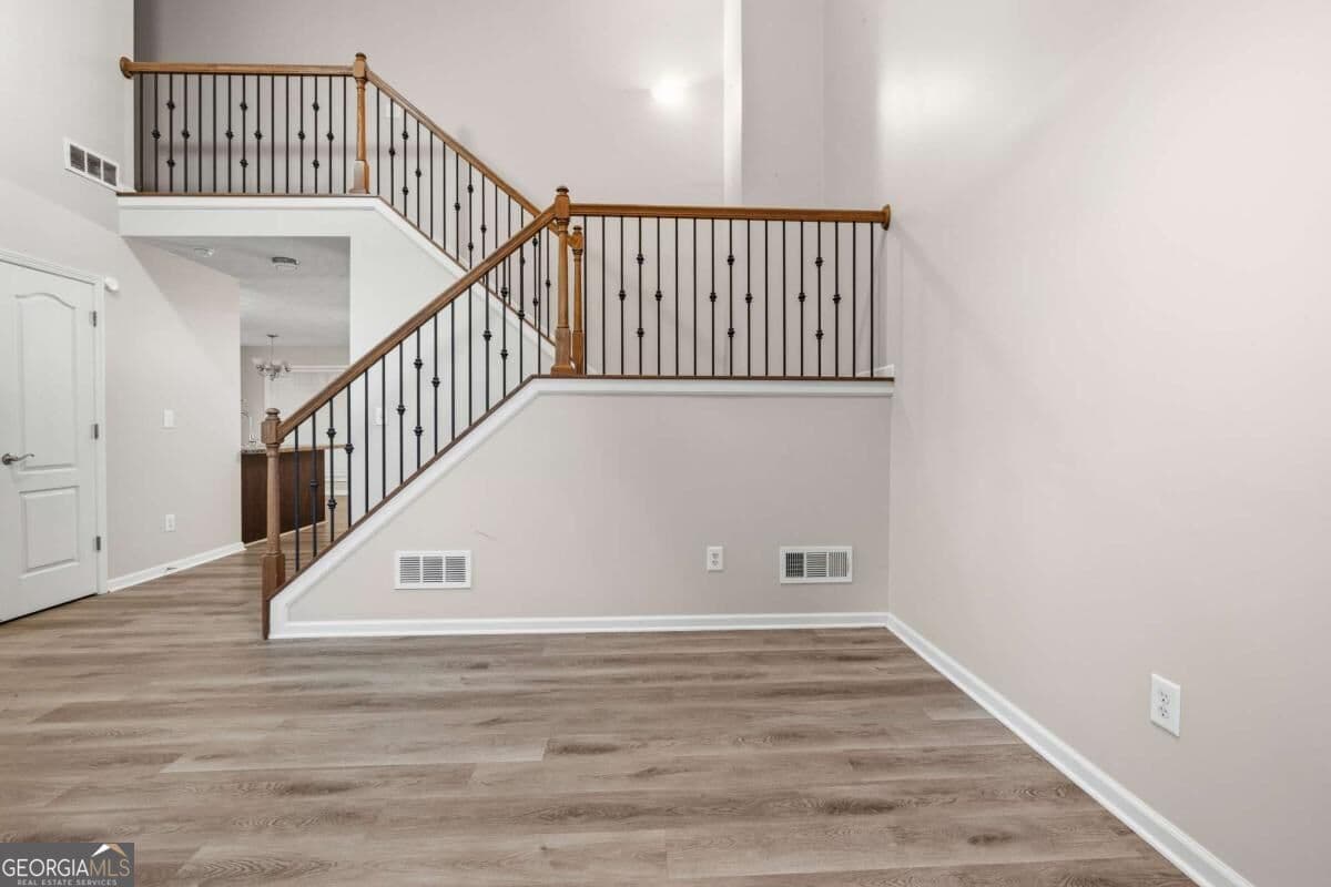 4 bedroom, 2.5 bathroom, 2,447 sq ft single family residence for sale at 2725 Marisol Way, Mcdonough, GA 30253 — photo 6