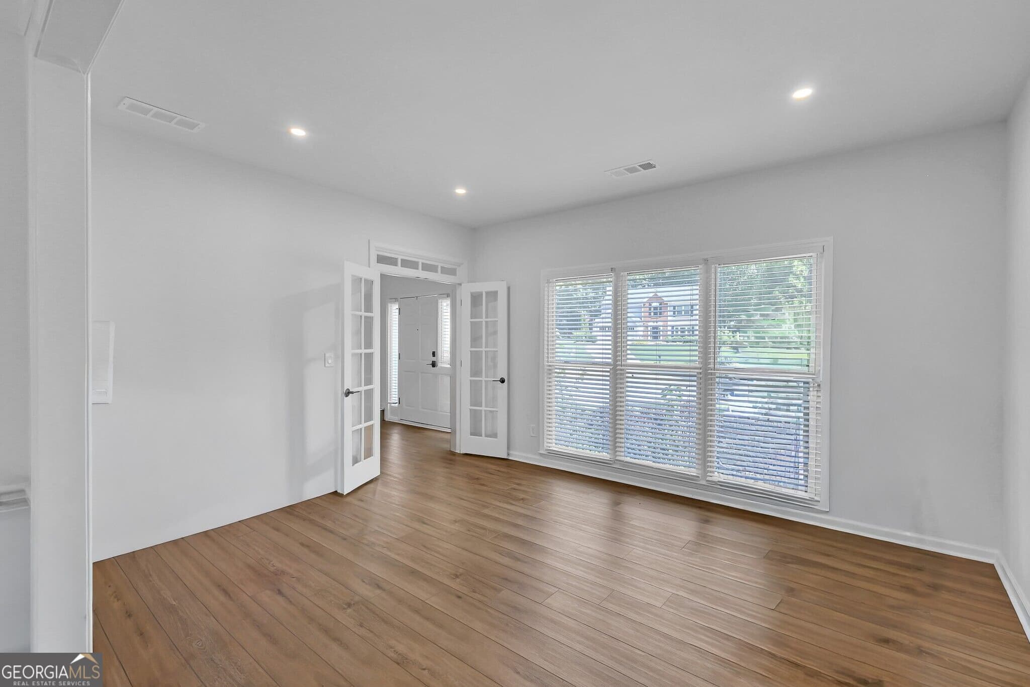 4 bedroom, 2.5 bathroom, 2,232 sq ft single family residence for sale at 1934 McLennon Court, Lawrenceville, GA 30043 — photo 8