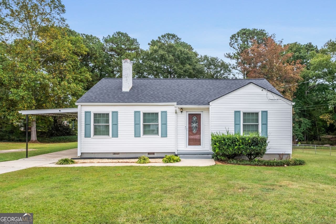 2 bedroom, 1 bathroom, 1,190 sq ft single family residence sold at 111 POPLAR Street, Fairburn, GA 30213