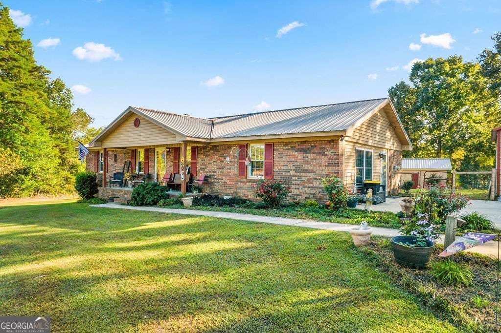 3 bedroom, 2 bathroom, 1,750 sq ft single family residence for sale at 790 Taylorsville Road, Aragon, GA 30104 — photo 5