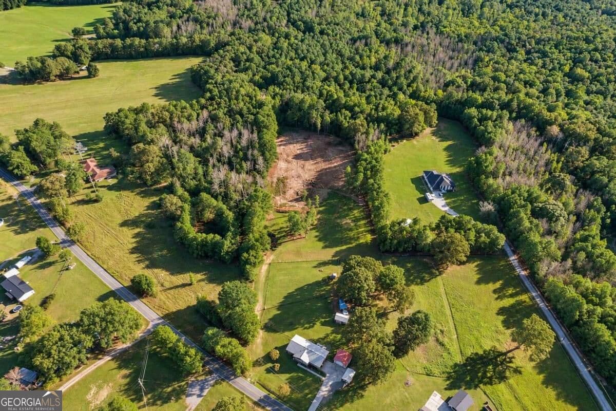 3 bedroom, 2 bathroom, 1,750 sq ft single family residence for sale at 790 Taylorsville Road, Aragon, GA 30104 — photo 4