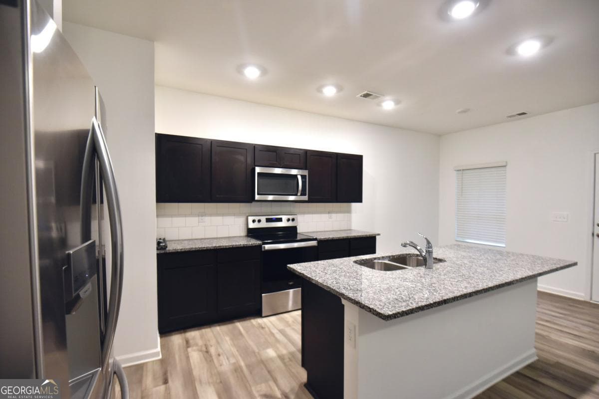 3 bedroom, 2.5 bathroom, 1,796 sq ft townhouse for sale at 1349 Cooper Springs Road, Grayson, GA 30017 — photo 10