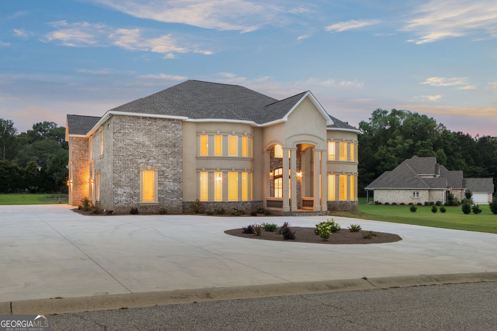 7 bedroom, 7 bathroom, 7,065 sq ft single family residence for sale at 203 Highland Park Drive, Bonaire, GA 31005 — photo 4