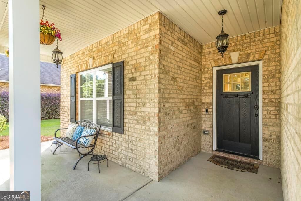 5 bedroom, 3 bathroom, 2,748 sq ft single family residence for sale at 207 Red Hawk Point, Kathleen, GA 31047 — photo 3