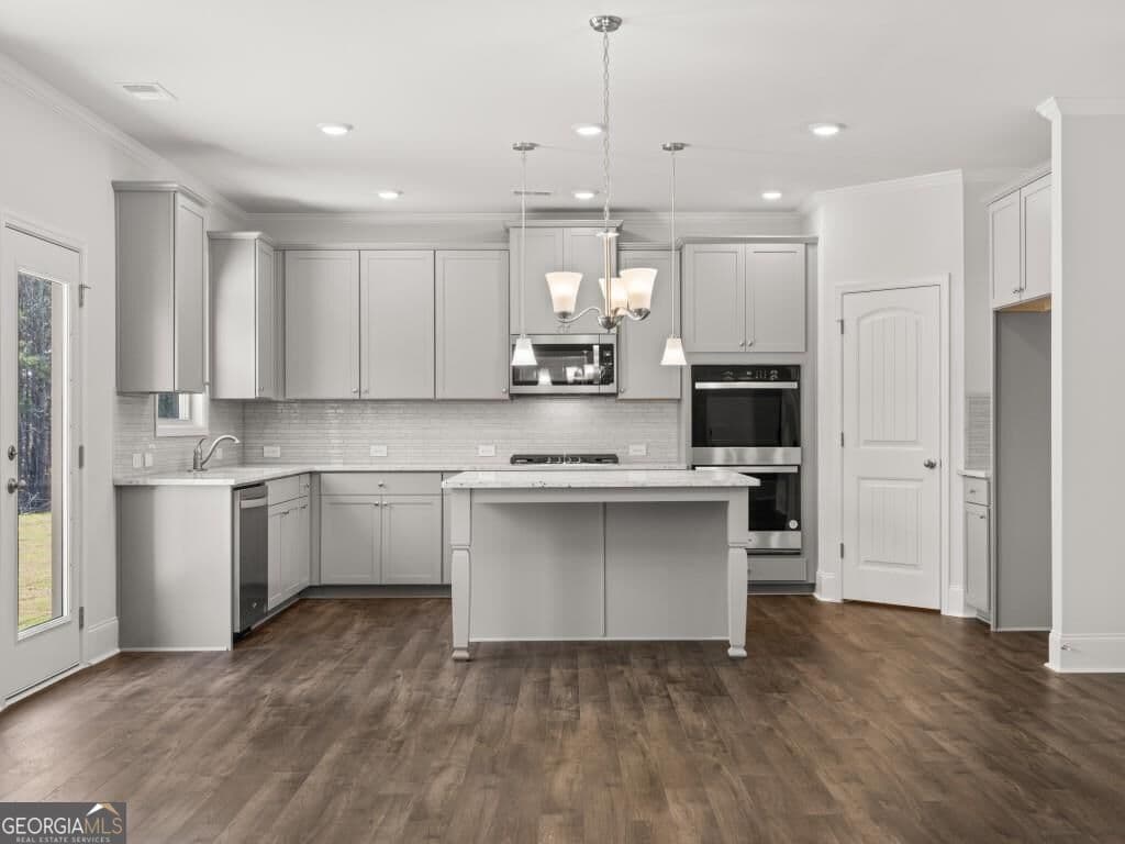 5 bedroom, 4 bathroom, 3,133 sq ft single family residence for sale at 3183 Ancoats Street, Douglasville, GA 30135 — photo 8
