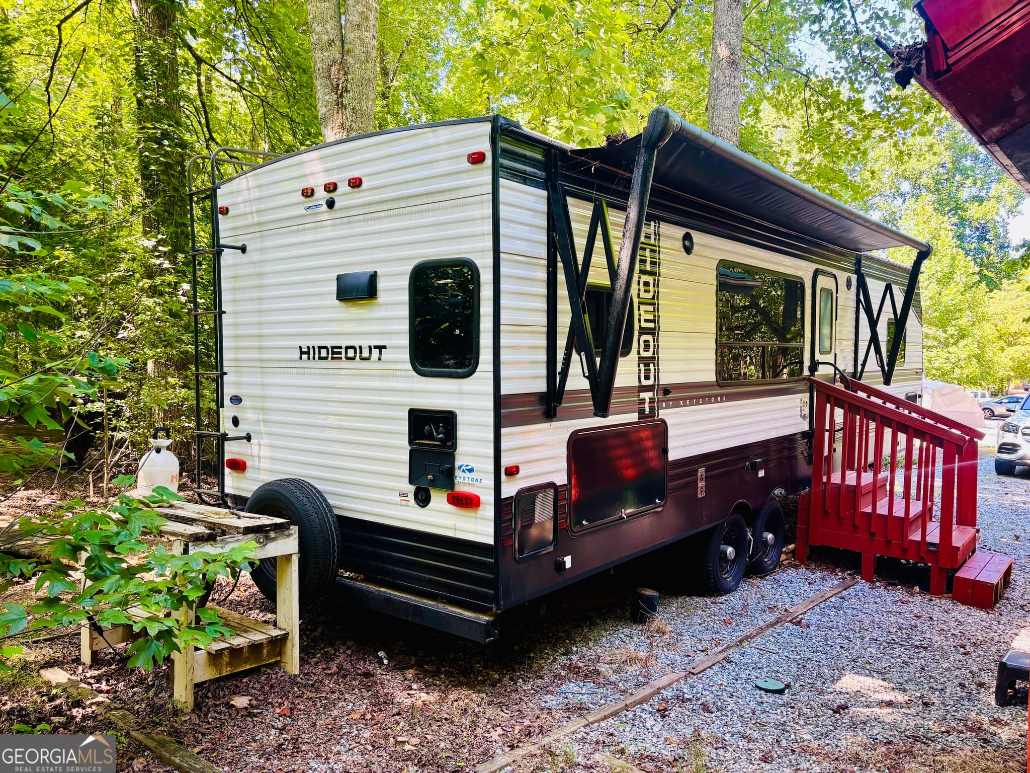 1 bedroom, 2 bathroom cabin,single family residence for sale at 95 Hill Crest Court, Cleveland, GA 30528 — photo 5