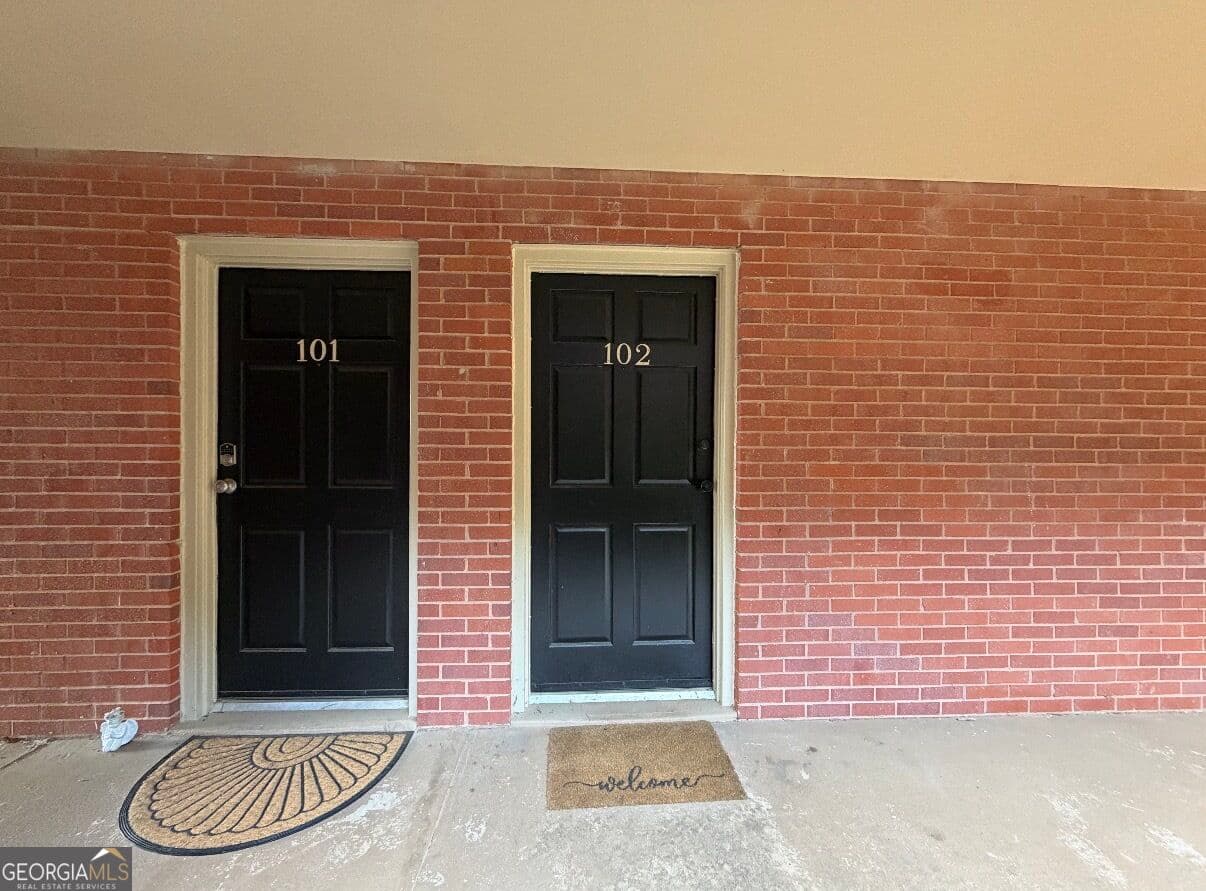 2 bedroom, 1 bathroom, 795 sq ft condominium for sale at 250 Little Street D102, Athens, GA 30605 — photo 3