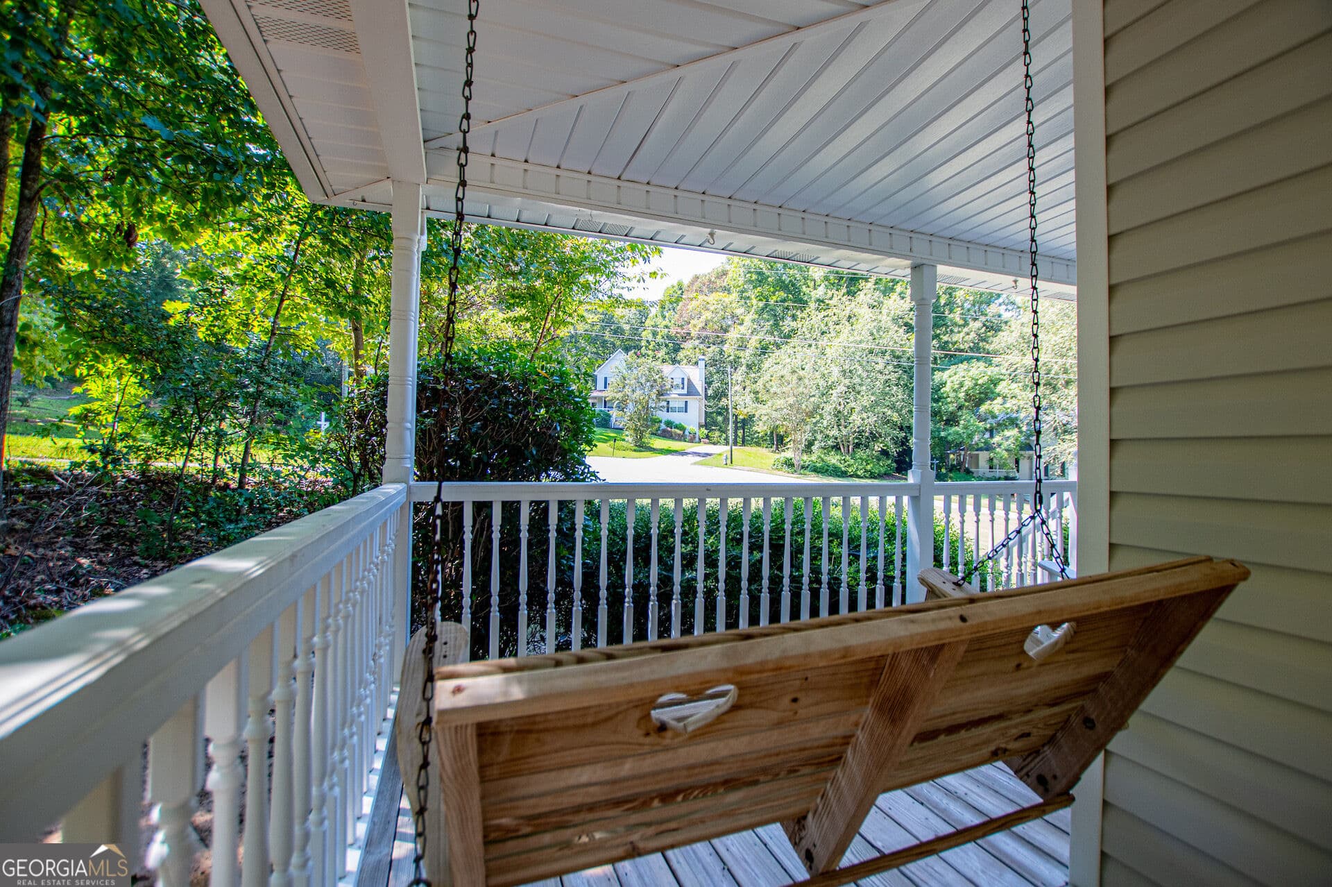 4 bedroom, 3 bathroom, 1,845 sq ft single family residence for sale at 91 Bridgewood Drive, Douglasville, GA 30134 — photo 7