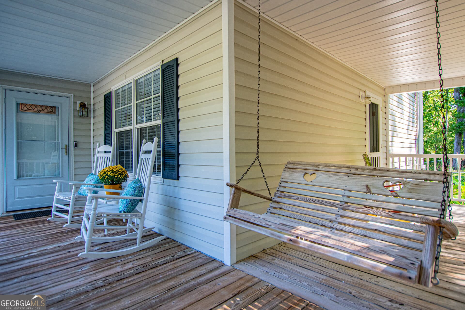 4 bedroom, 3 bathroom, 1,845 sq ft single family residence for sale at 91 Bridgewood Drive, Douglasville, GA 30134 — photo 5