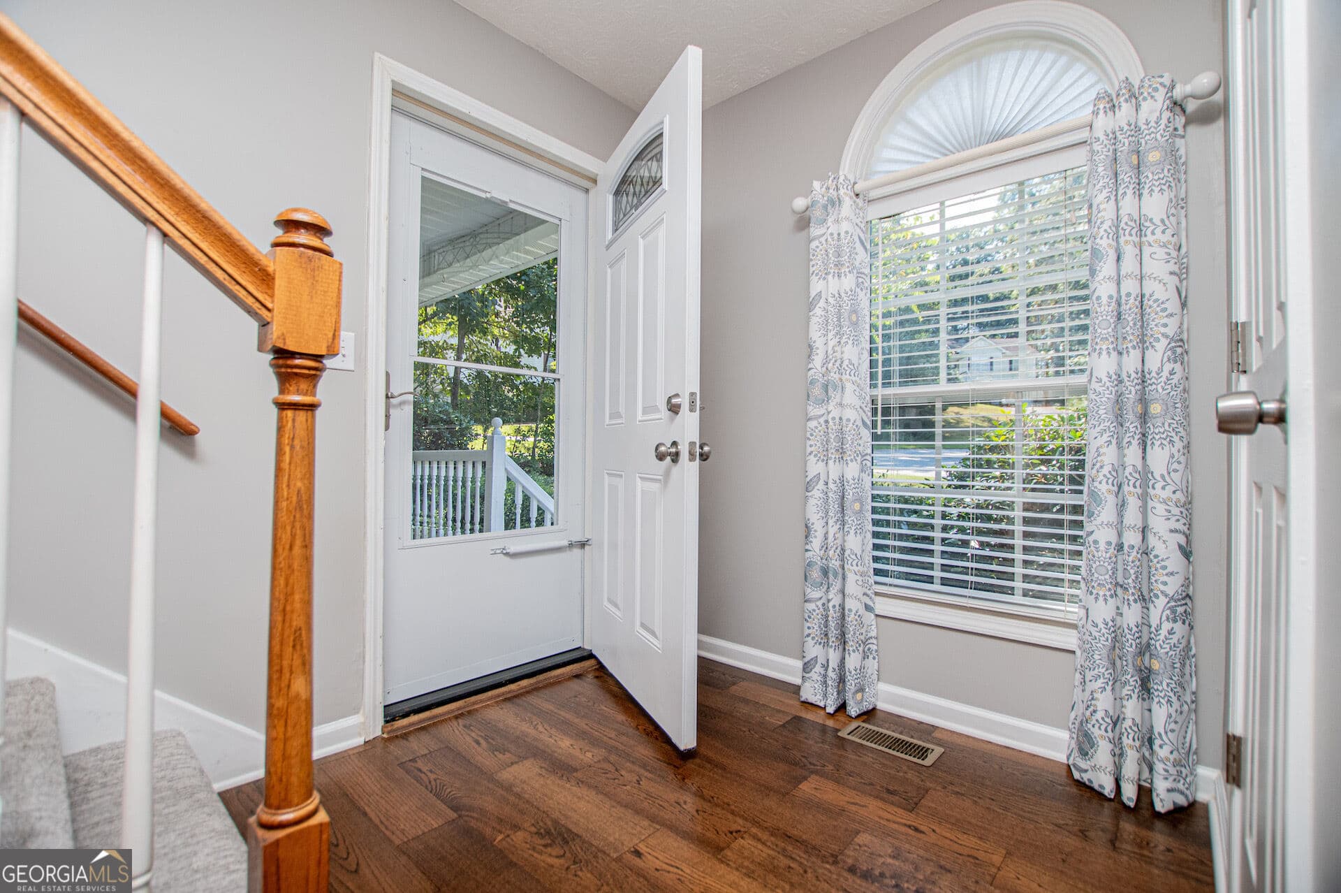 4 bedroom, 3 bathroom, 1,845 sq ft single family residence for sale at 91 Bridgewood Drive, Douglasville, GA 30134 — photo 10