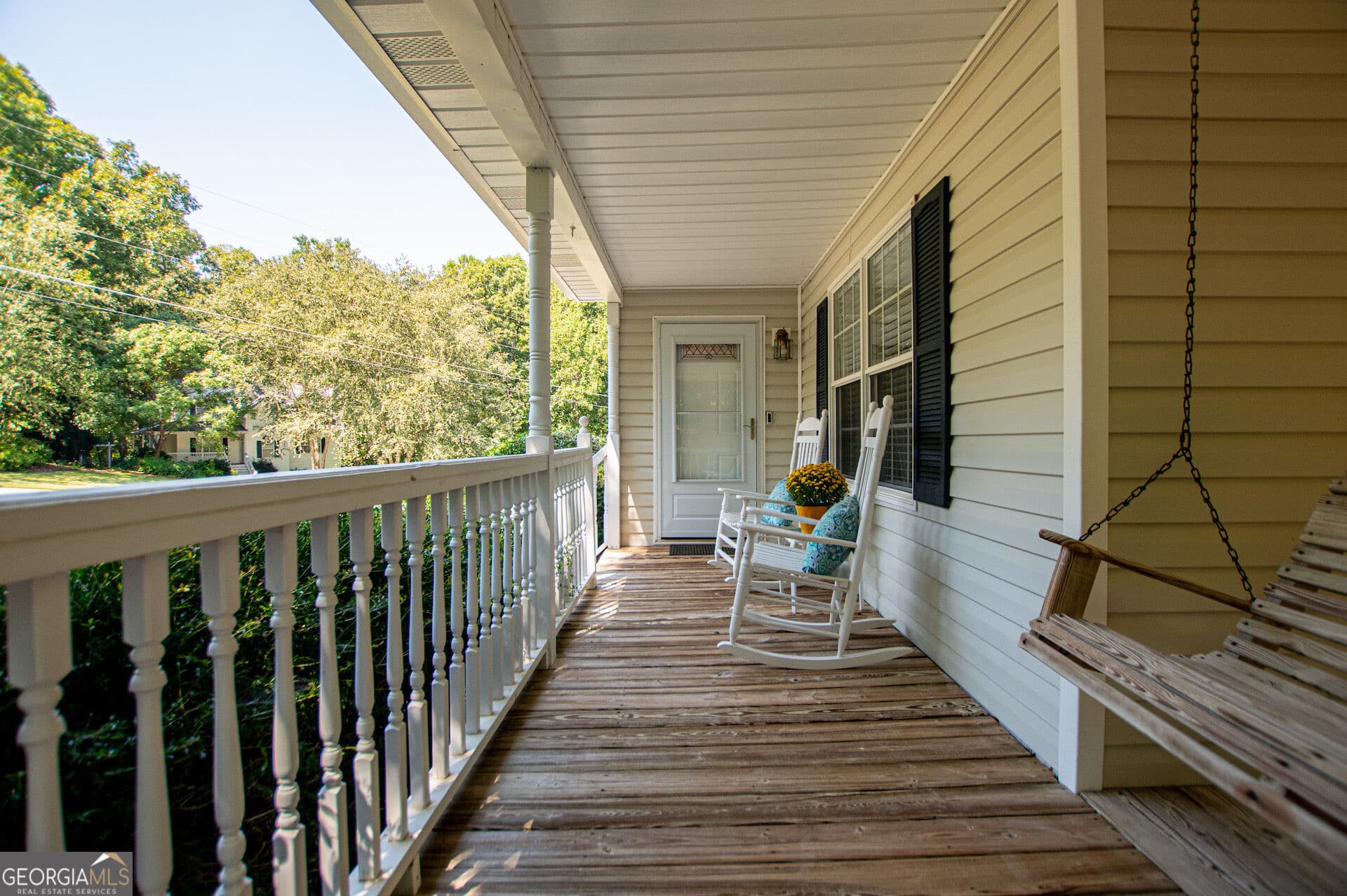 4 bedroom, 3 bathroom, 1,845 sq ft single family residence for sale at 91 Bridgewood Drive, Douglasville, GA 30134 — photo 4