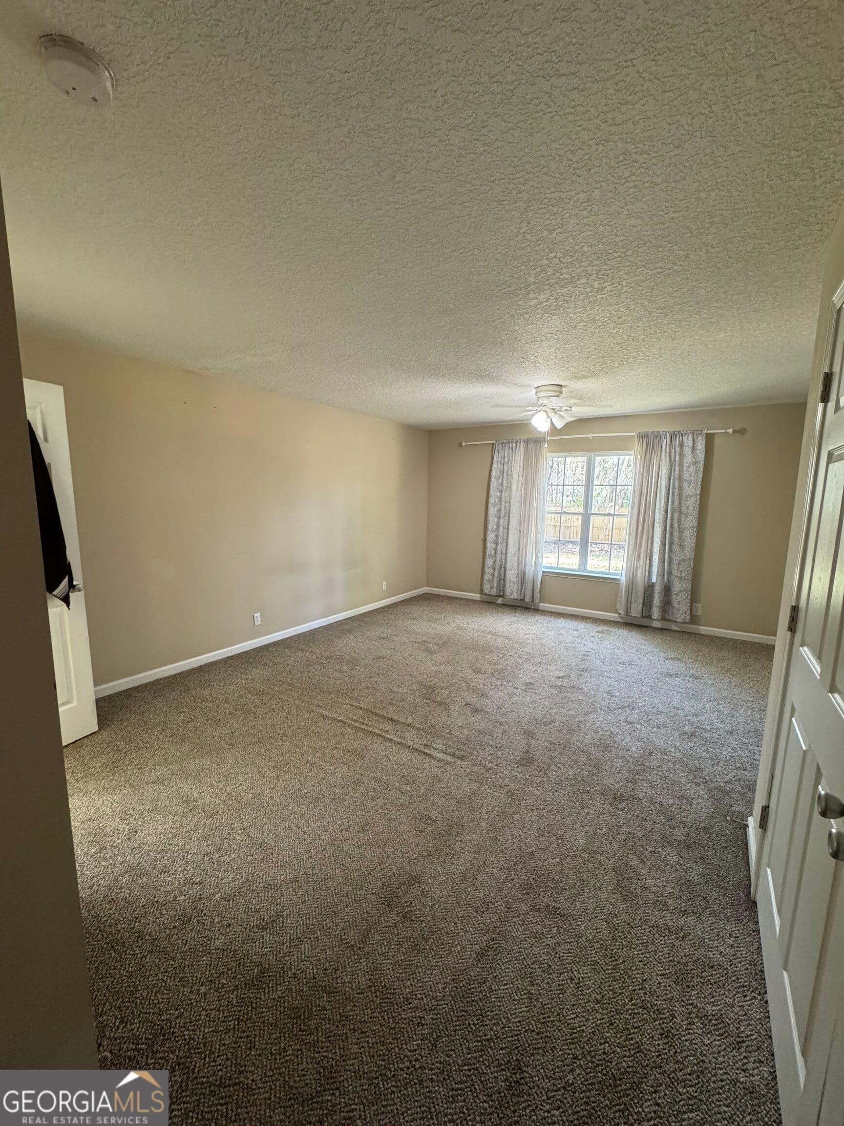 3 bedroom, 2 bathroom, 1,530 sq ft single family residence for rent at 206 Acacia Drive, Kingsland, GA 31548 for $1,995 a month — photo 6