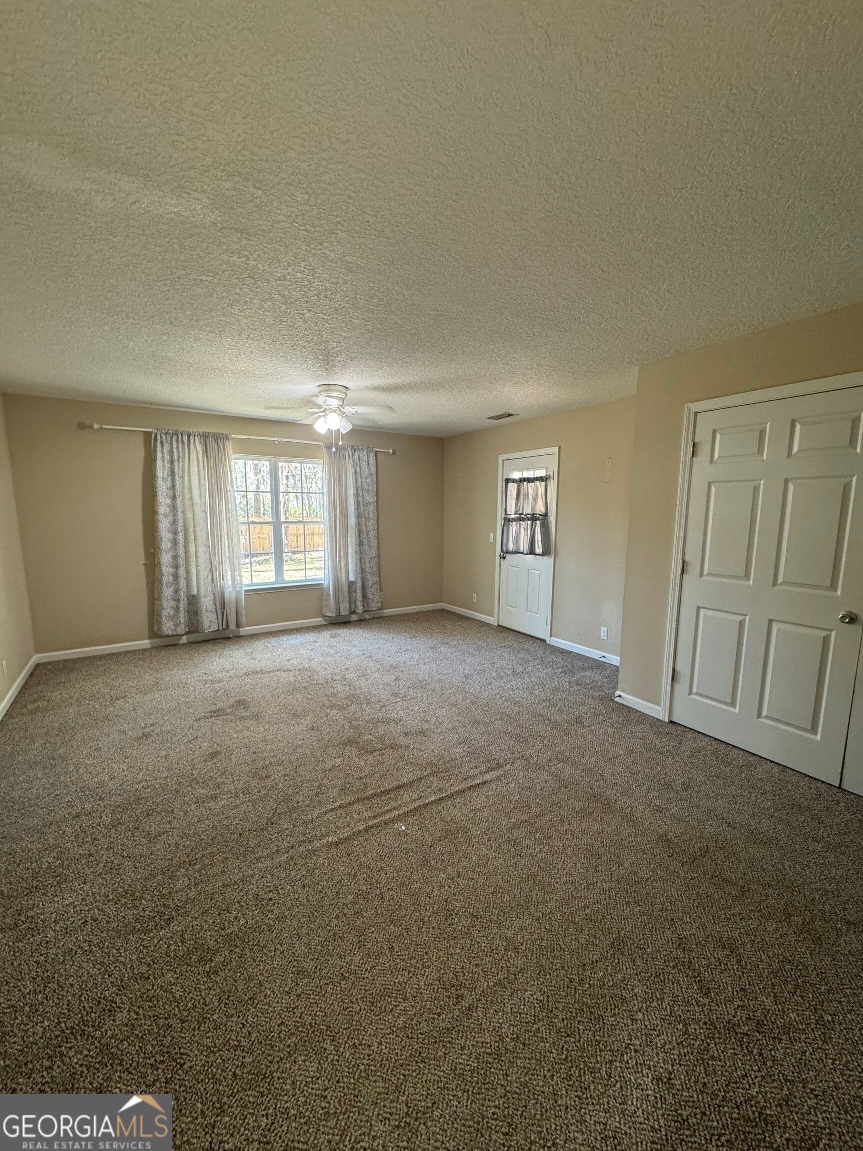 3 bedroom, 2 bathroom, 1,530 sq ft single family residence for rent at 206 Acacia Drive, Kingsland, GA 31548 for $1,995 a month — photo 5