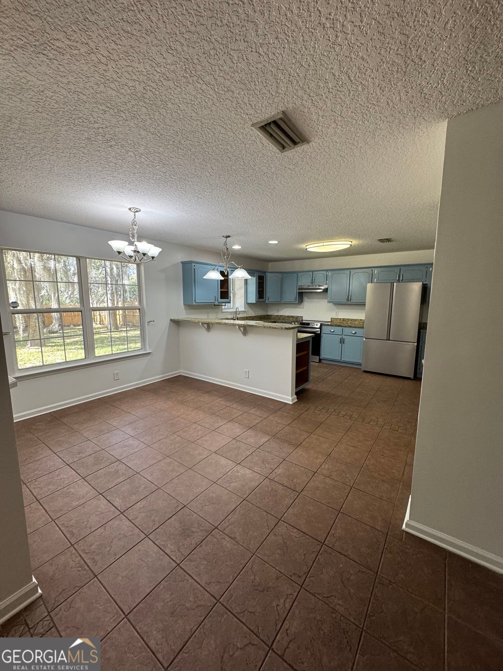 3 bedroom, 2 bathroom, 1,530 sq ft single family residence for rent at 206 Acacia Drive, Kingsland, GA 31548 for $1,995 a month — photo 4