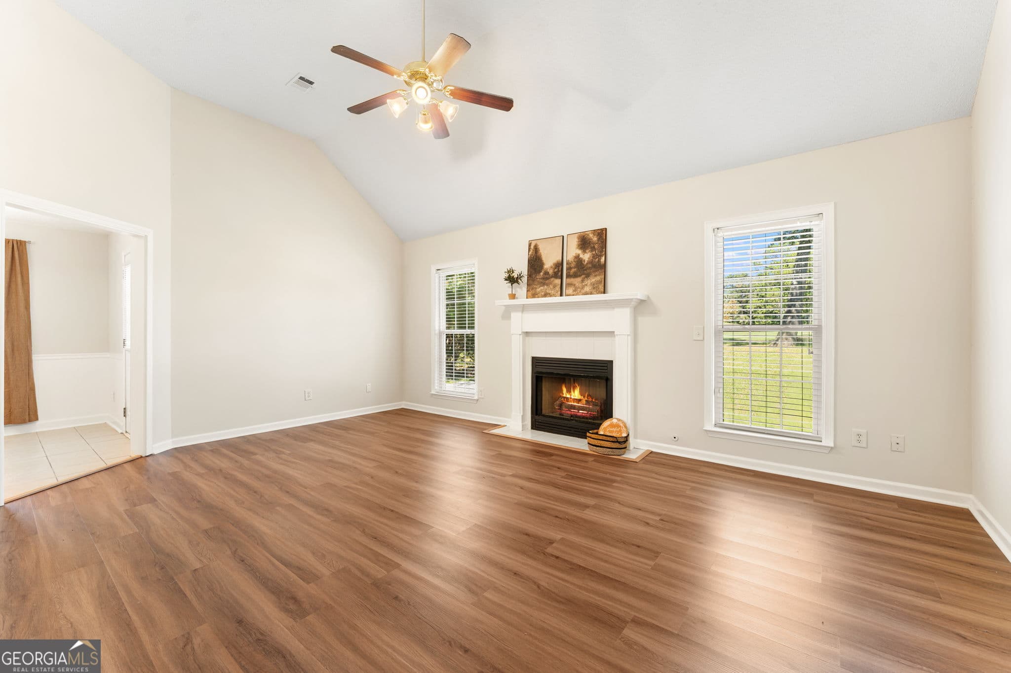 3 bedroom, 2 bathroom, 1,326 sq ft single family residence for sale at 323 Links View Drive, Bonaire, GA 31005 — photo 8