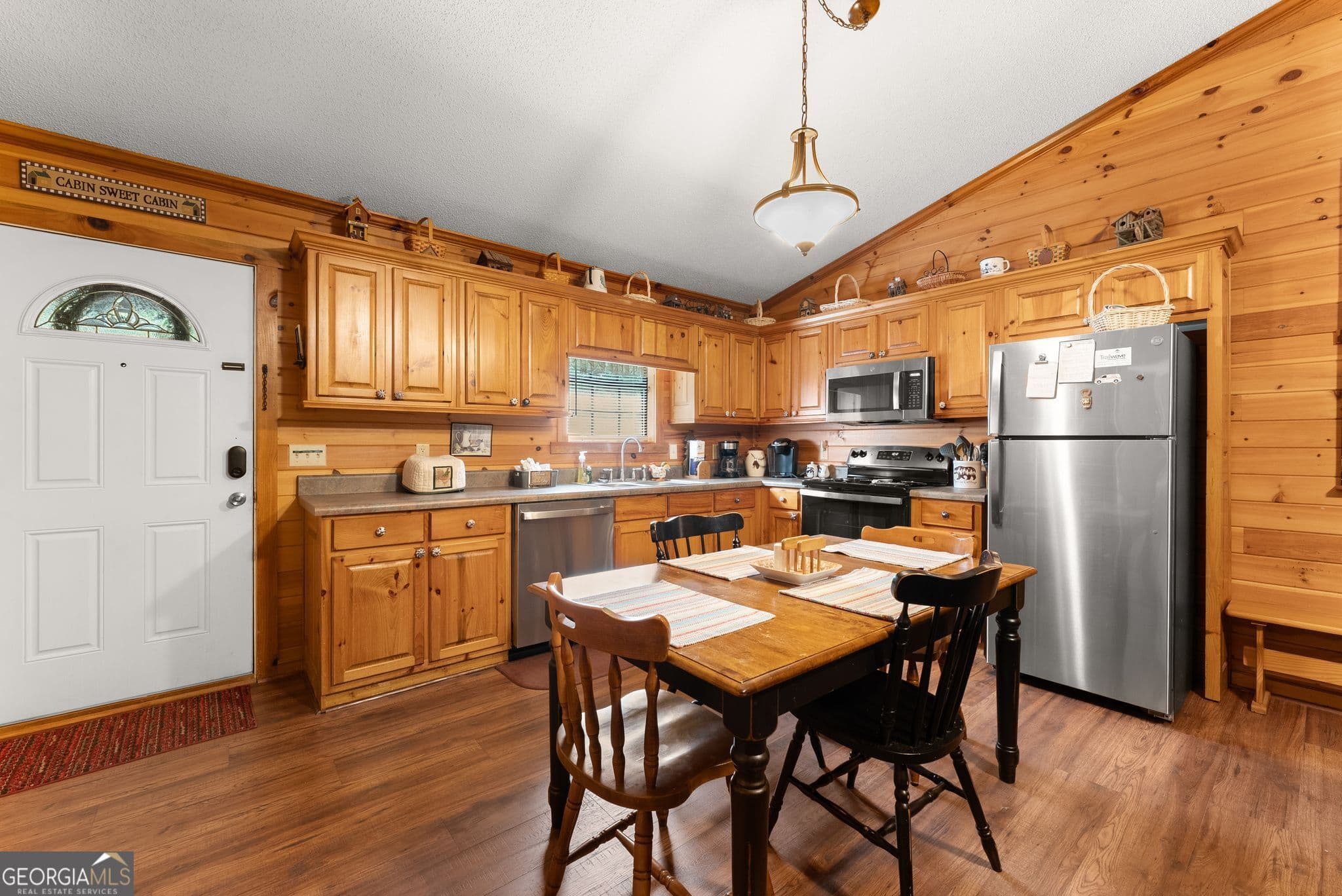 2 bedroom, 2 bathroom, 1,020 sq ft cabin,single family residence for sale at 59 Rolling Hills Drive, Sautee Nacoochee, GA 30571 — photo 6