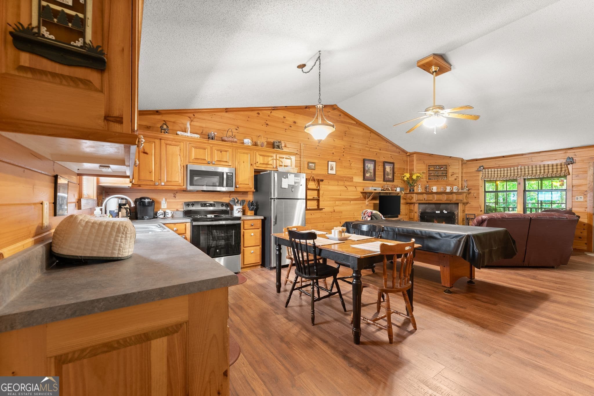 2 bedroom, 2 bathroom, 1,020 sq ft cabin,single family residence for sale at 59 Rolling Hills Drive, Sautee Nacoochee, GA 30571 — photo 5