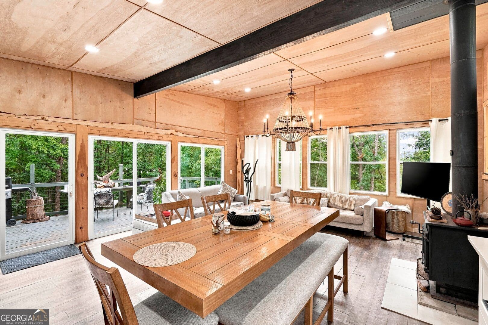 2 bedroom, 2 bathroom, 1,344 sq ft cabin,single family residence for sale at 93 Shady Lane, Cleveland, GA 30528 — photo 7