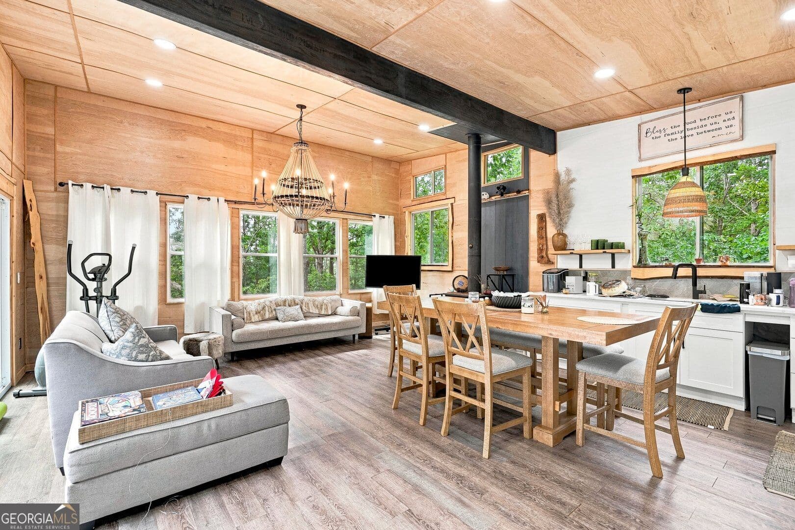 2 bedroom, 2 bathroom, 1,344 sq ft cabin,single family residence for sale at 93 Shady Lane, Cleveland, GA 30528 — photo 5