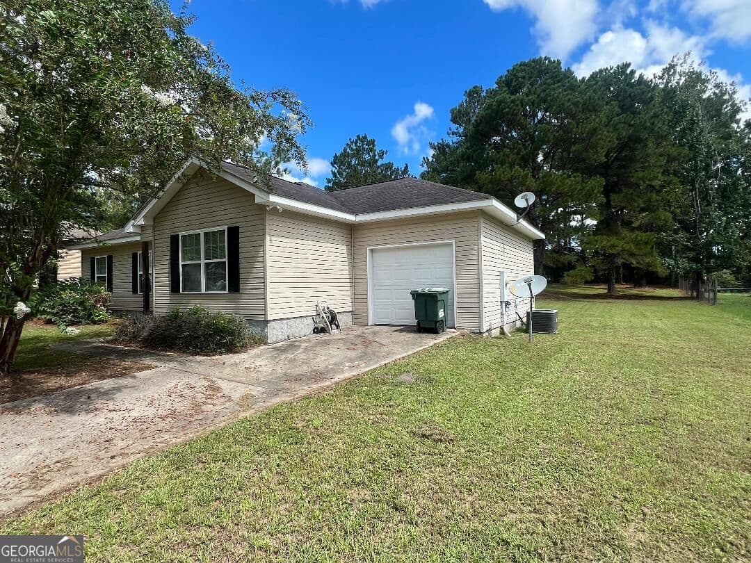 3 bedroom, 2 bathroom, 1,339 sq ft single family residence for sale at 107 WestWay Court, Statesboro, GA 30461 — photo 2