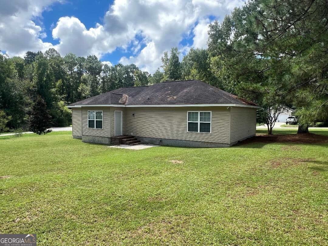 3 bedroom, 2 bathroom, 1,339 sq ft single family residence for sale at 107 WestWay Court, Statesboro, GA 30461 — photo 5