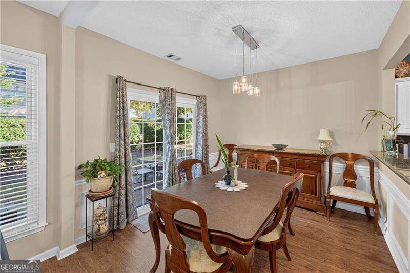 3 bedroom, 2.5 bathroom, 1,776 sq ft townhouse for sale at 151 Regent Place, Woodstock, GA 30188 — photo 8