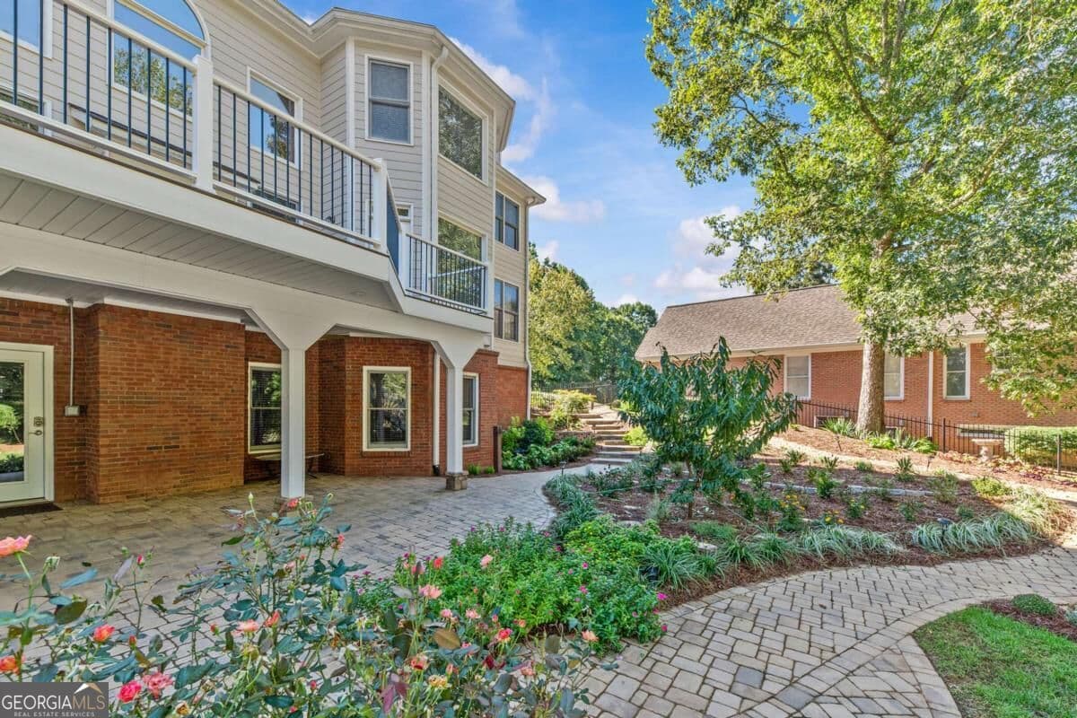 7 bedroom, 5 bathroom, 5,645 sq ft single family residence for sale at 3415 Greenside Court, Dacula, GA 30019 — photo 6