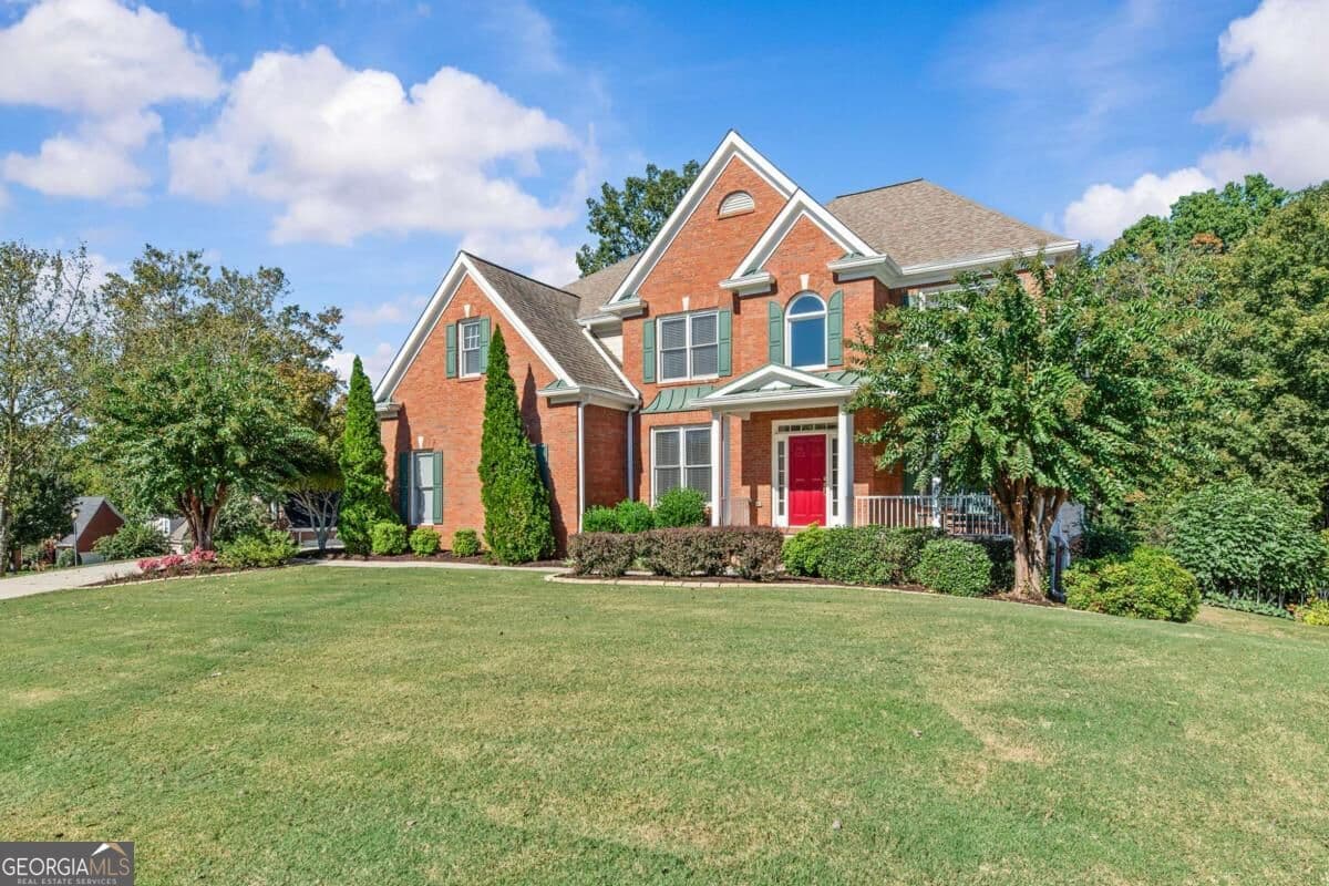 7 bedroom, 5 bathroom, 5,645 sq ft single family residence for sale at 3415 Greenside Court, Dacula, GA 30019 — photo 3