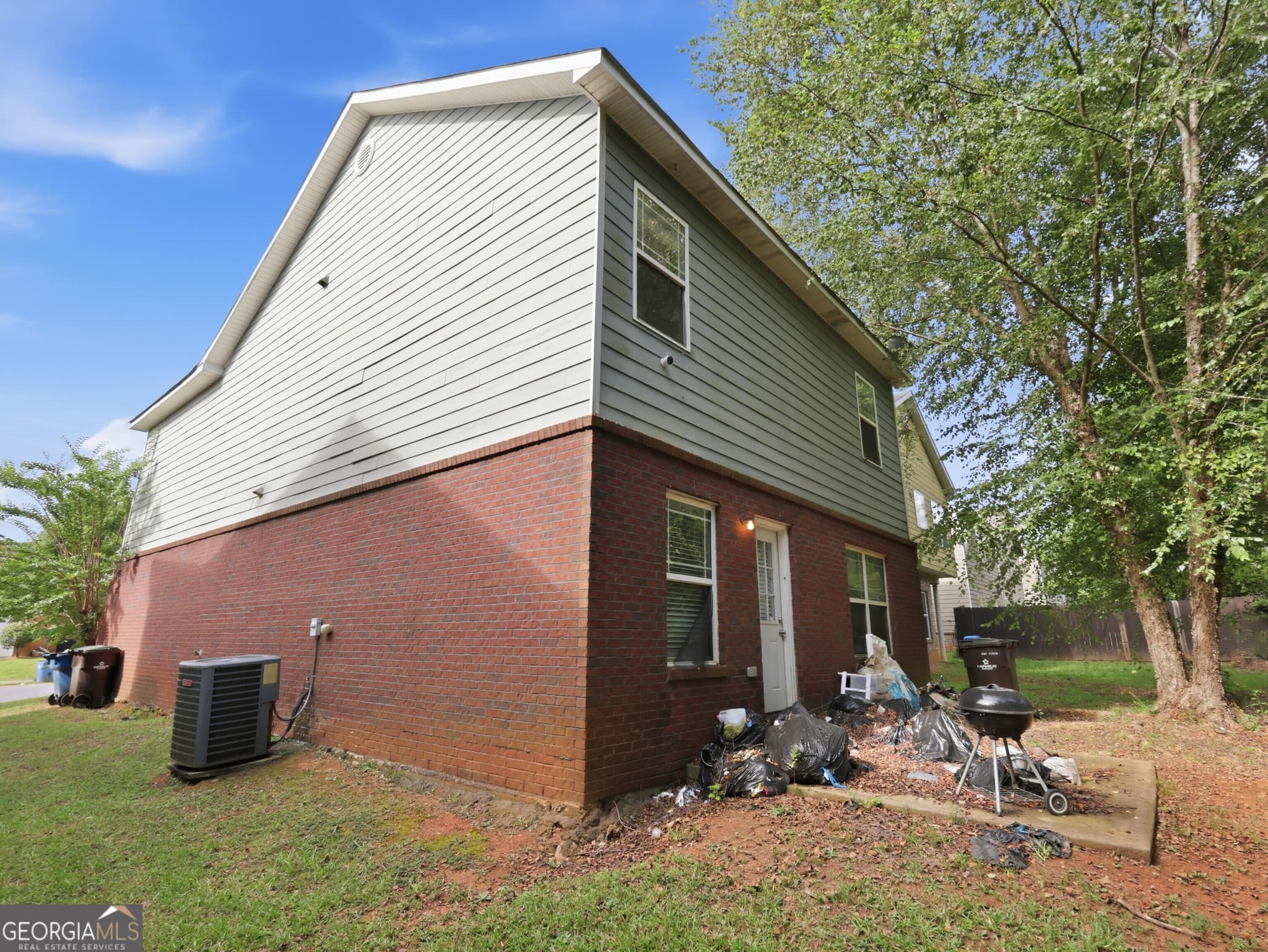 3 bedroom, 3 bathroom, 2,000 sq ft single family residence for sale at 5014 Pioneer Parkway, Mcdonough, GA 30253 — photo 2