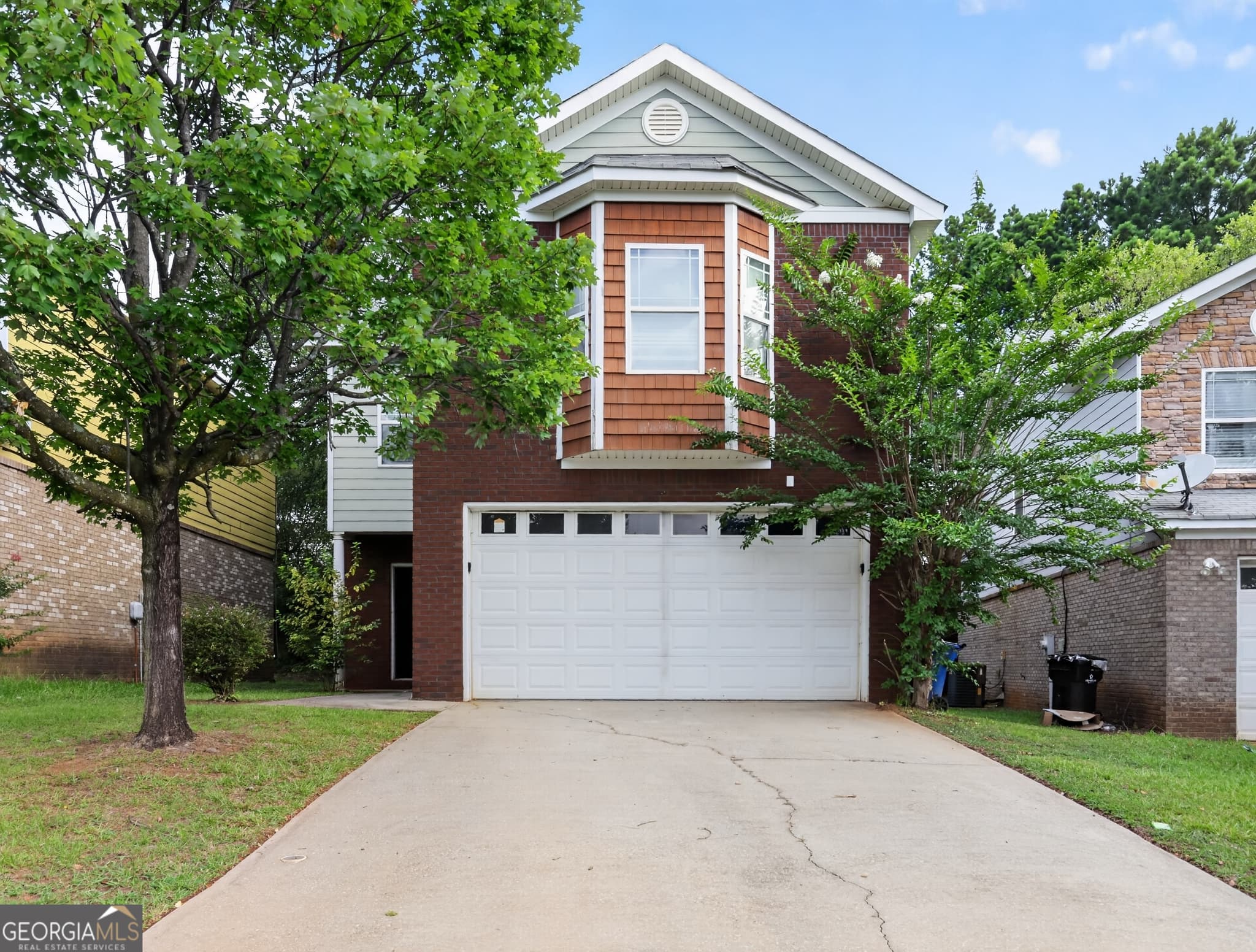 3 bedroom, 3 bathroom, 2,000 sq ft single family residence for sale at 5014 Pioneer Parkway, Mcdonough, GA 30253