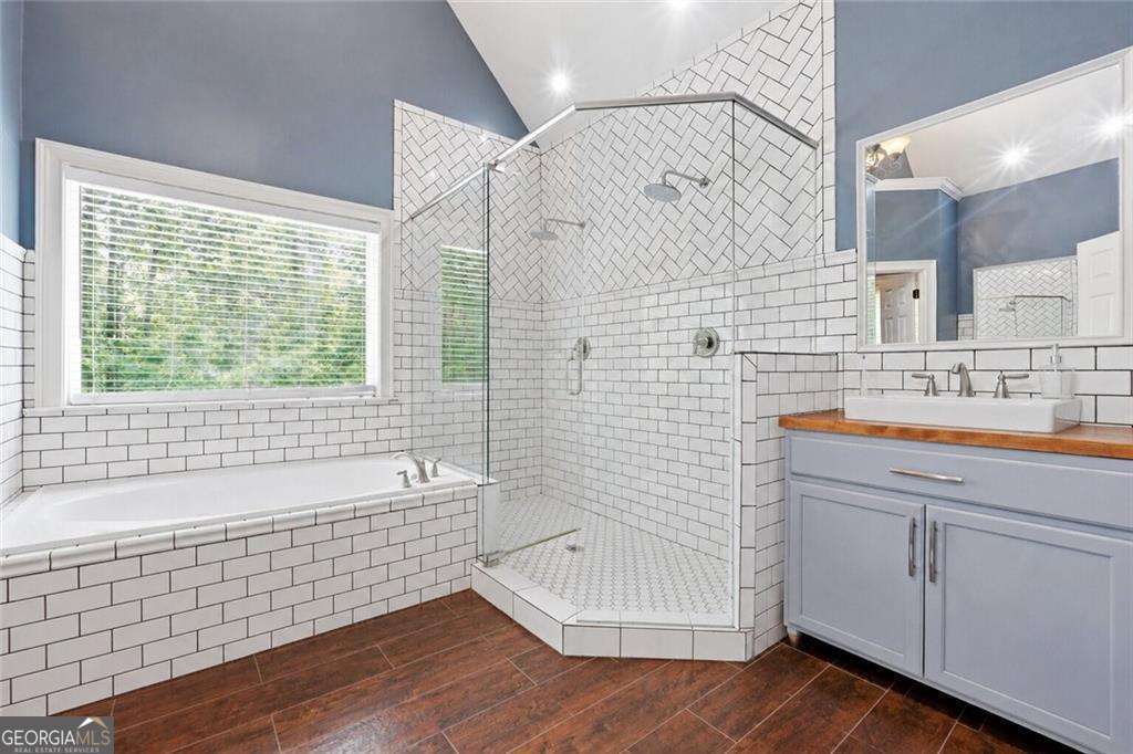 5 bedroom, 3.5 bathroom, 5,404 sq ft single family residence for sale at 12 N Alexander Creek Road, Newnan, GA 30263 — photo 8