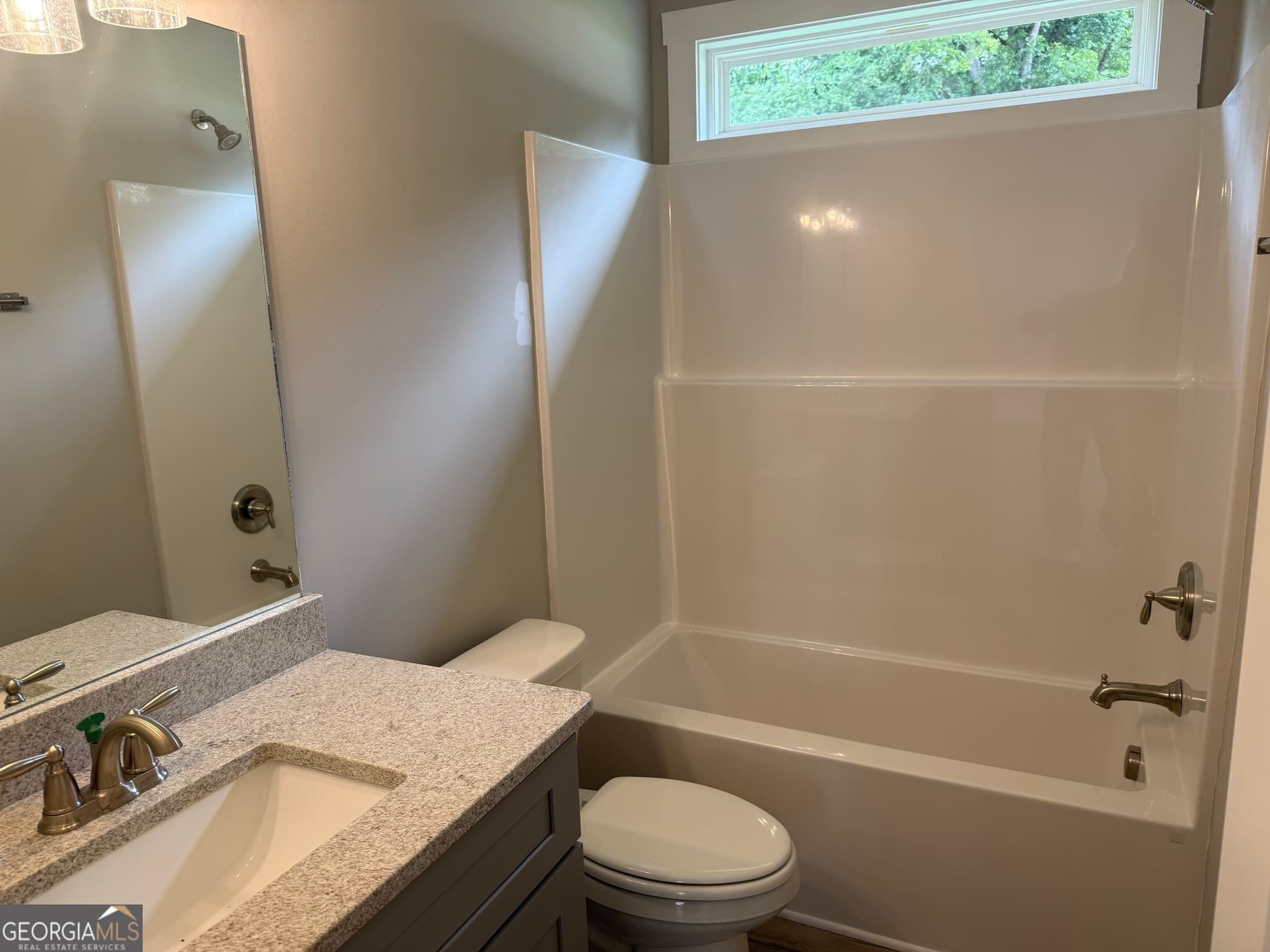 2 bedroom, 2 bathroom, 862 sq ft single family residence for sale at 900 N Parkway, Lagrange, GA 30240 — photo 4