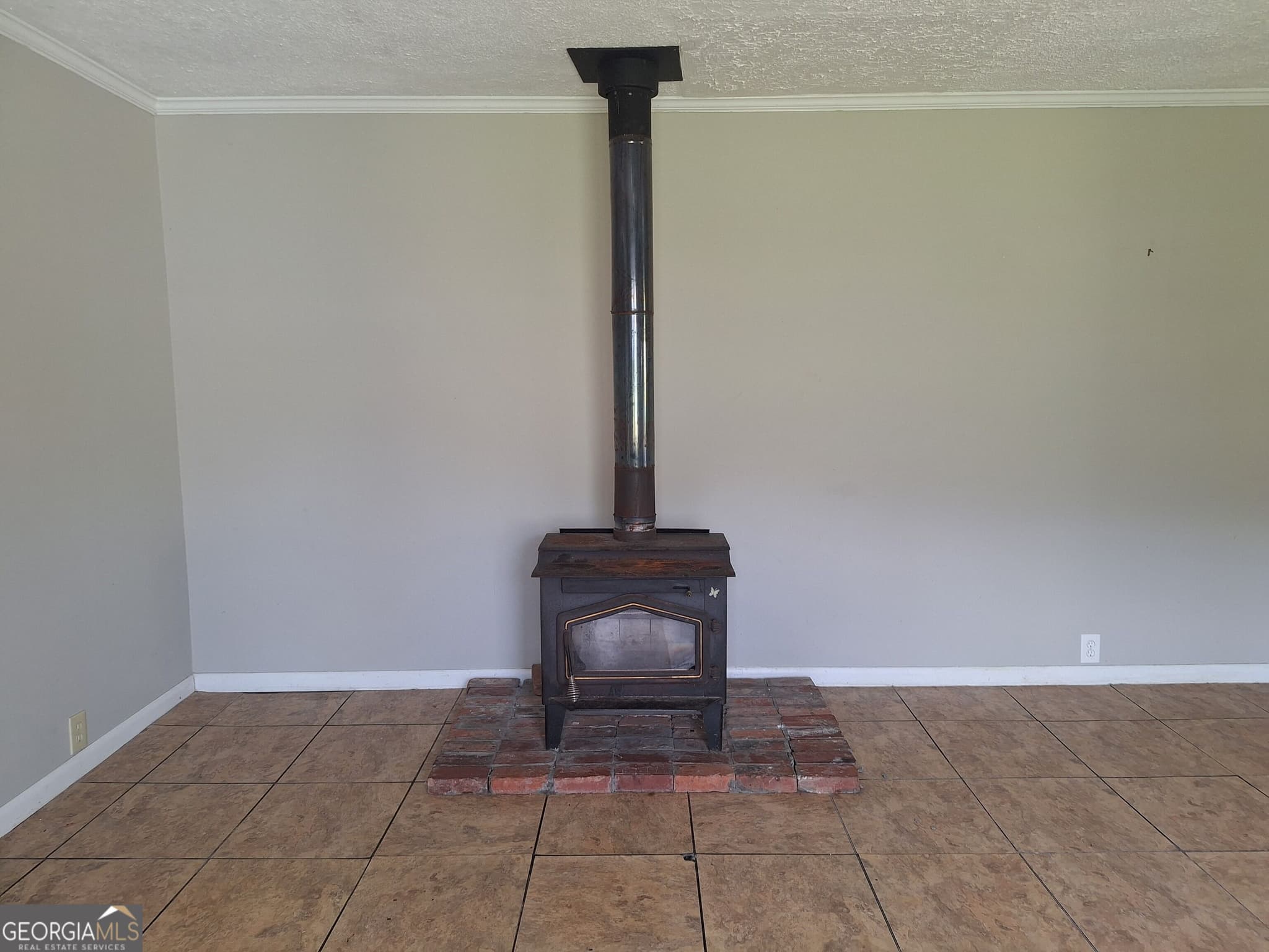 2 bedroom, 1 bathroom, 1,574 sq ft single family residence for sale at 102 Glenn Street, Valley, AL 36854 — photo 8