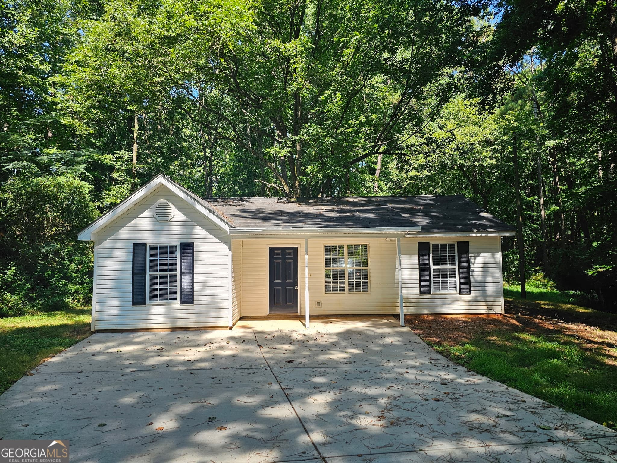 3 bedroom, 1 bathroom, 1,010 sq ft single family residence for rent at 20 Susie Place, Newnan, GA 30265 for $1,500 a month — photo 1 of 1