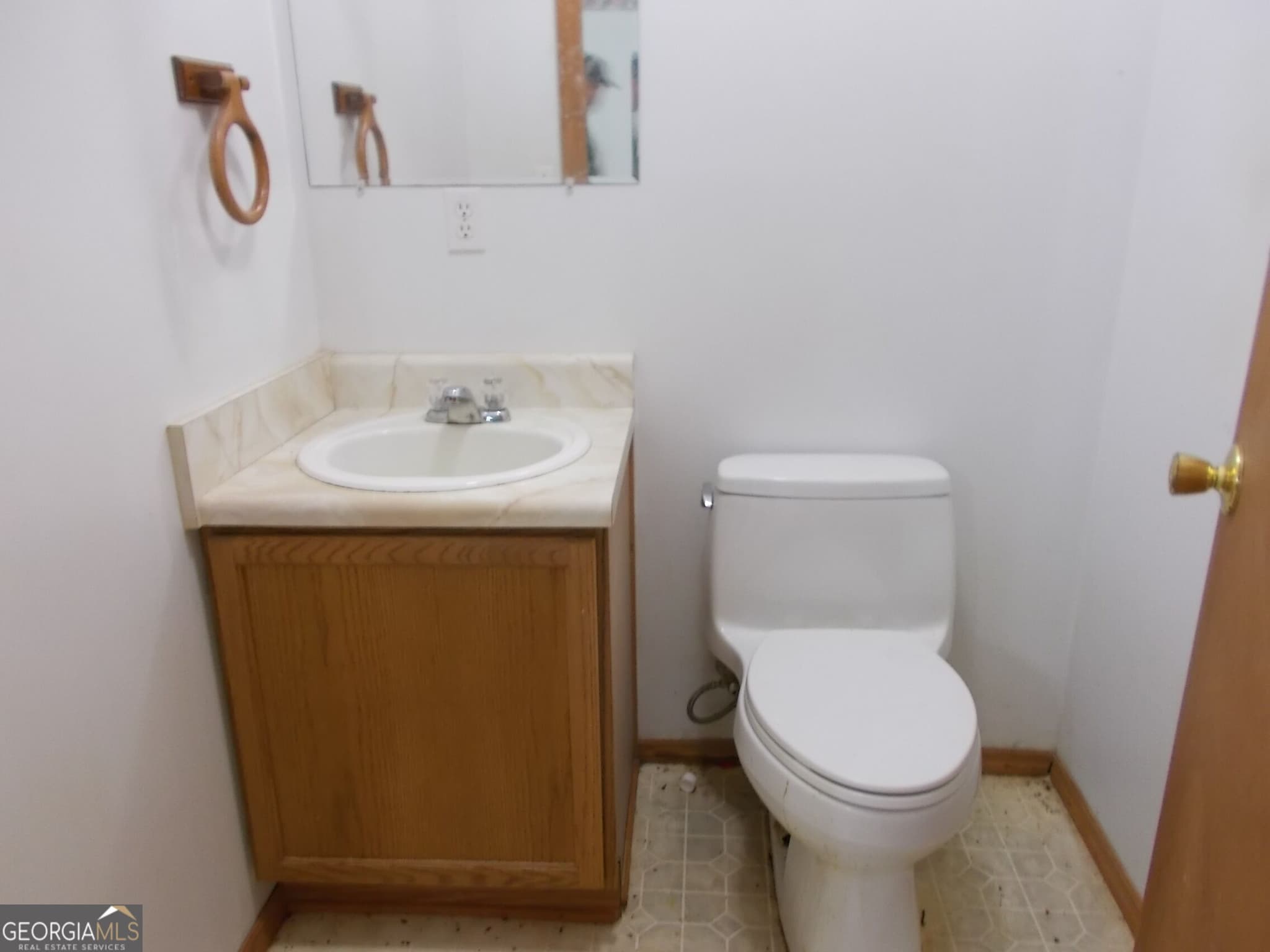 1 bedroom, 1.5 bathroom, 912 sq ft single family residence for sale at 434 Old Jones Road, Whitesburg, GA 30185 — photo 5