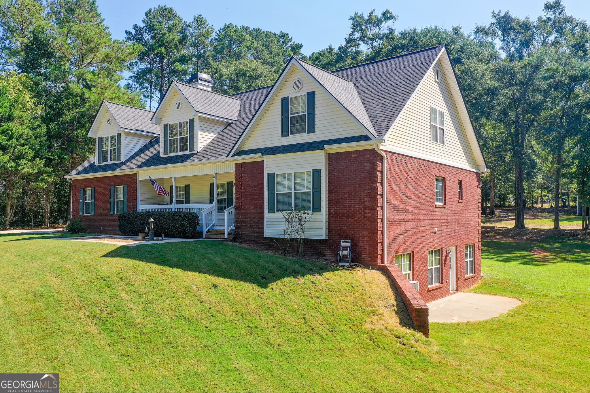 4 bedroom, 4.5 bathroom, 4,221 sq ft single family residence for sale at 12 Dry Pond Road, Covington, GA 30016 — photo 3