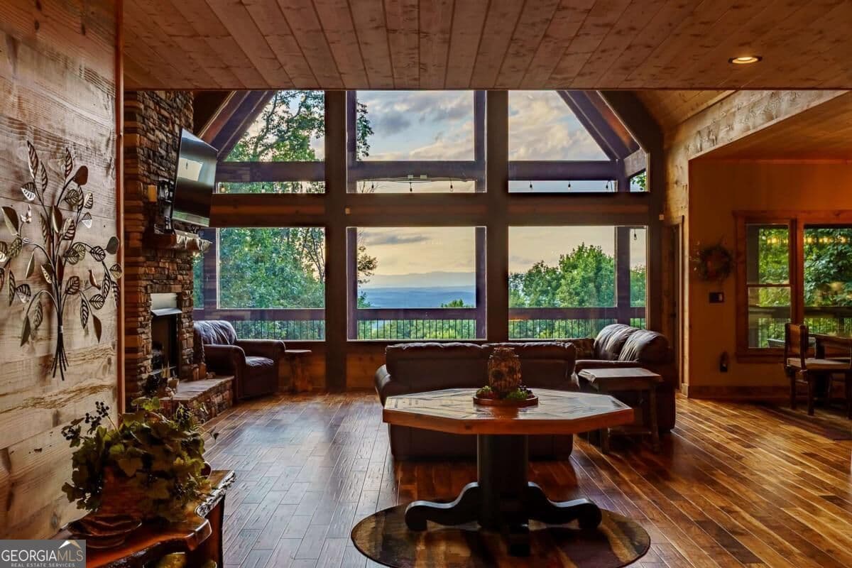 4 bedroom, 5 bathroom, 4,816 sq ft cabin,single family residence for sale at 1252 Mountainside Parkway, Ellijay, GA 30536 — photo 10