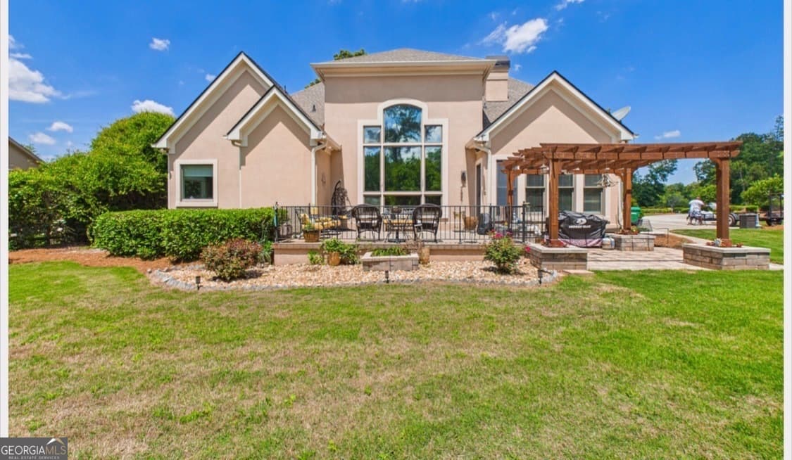 4 bedroom, 3.5 bathroom, 3,620 sq ft single family residence for sale at 240 Fairways Drive, Warner Robins, GA 31088 — photo 3