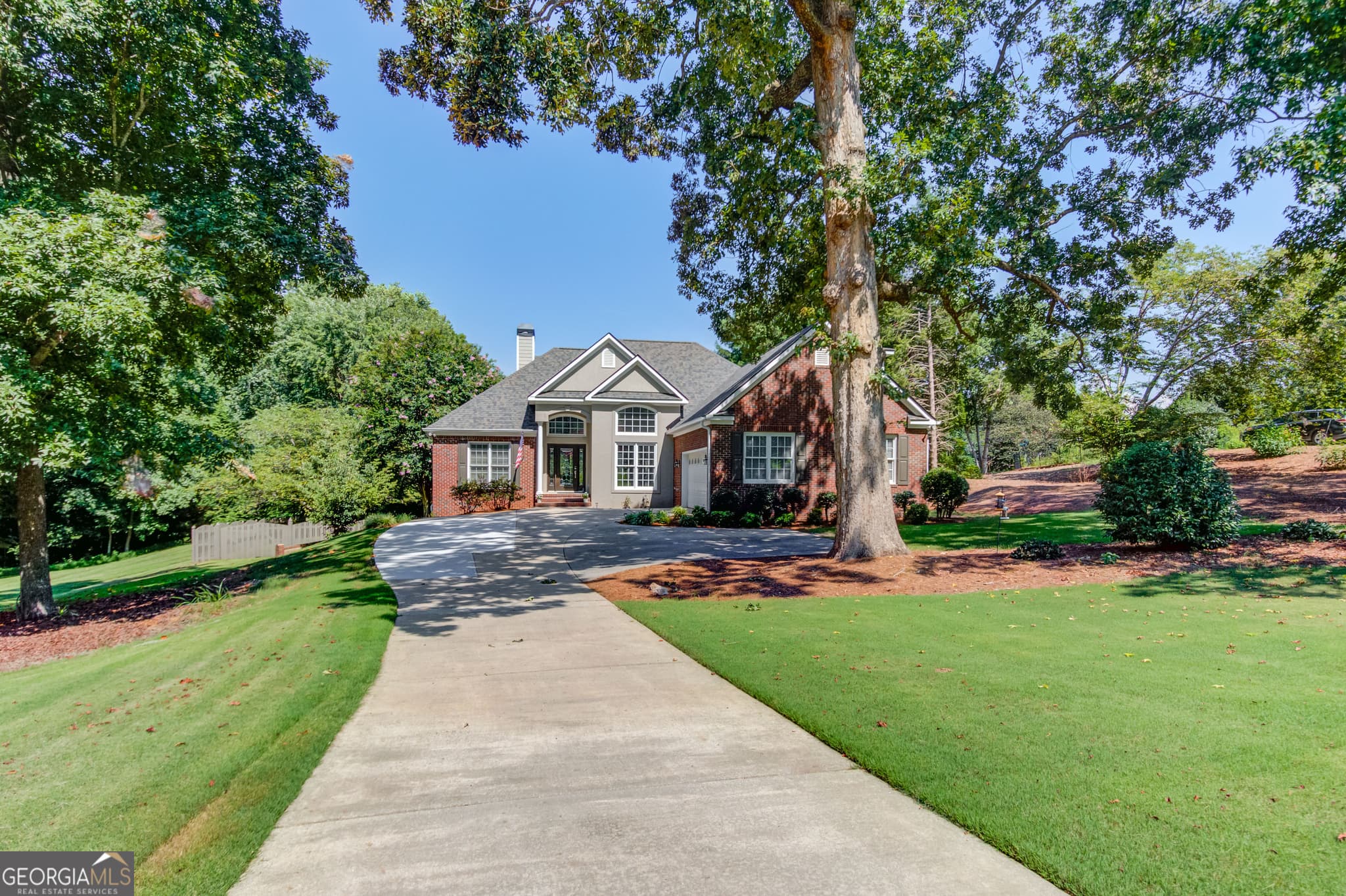 6 bedroom, 4.5 bathroom, 4,114 sq ft single family residence sold at 6560 Pond View Court, Clermont, GA 30527