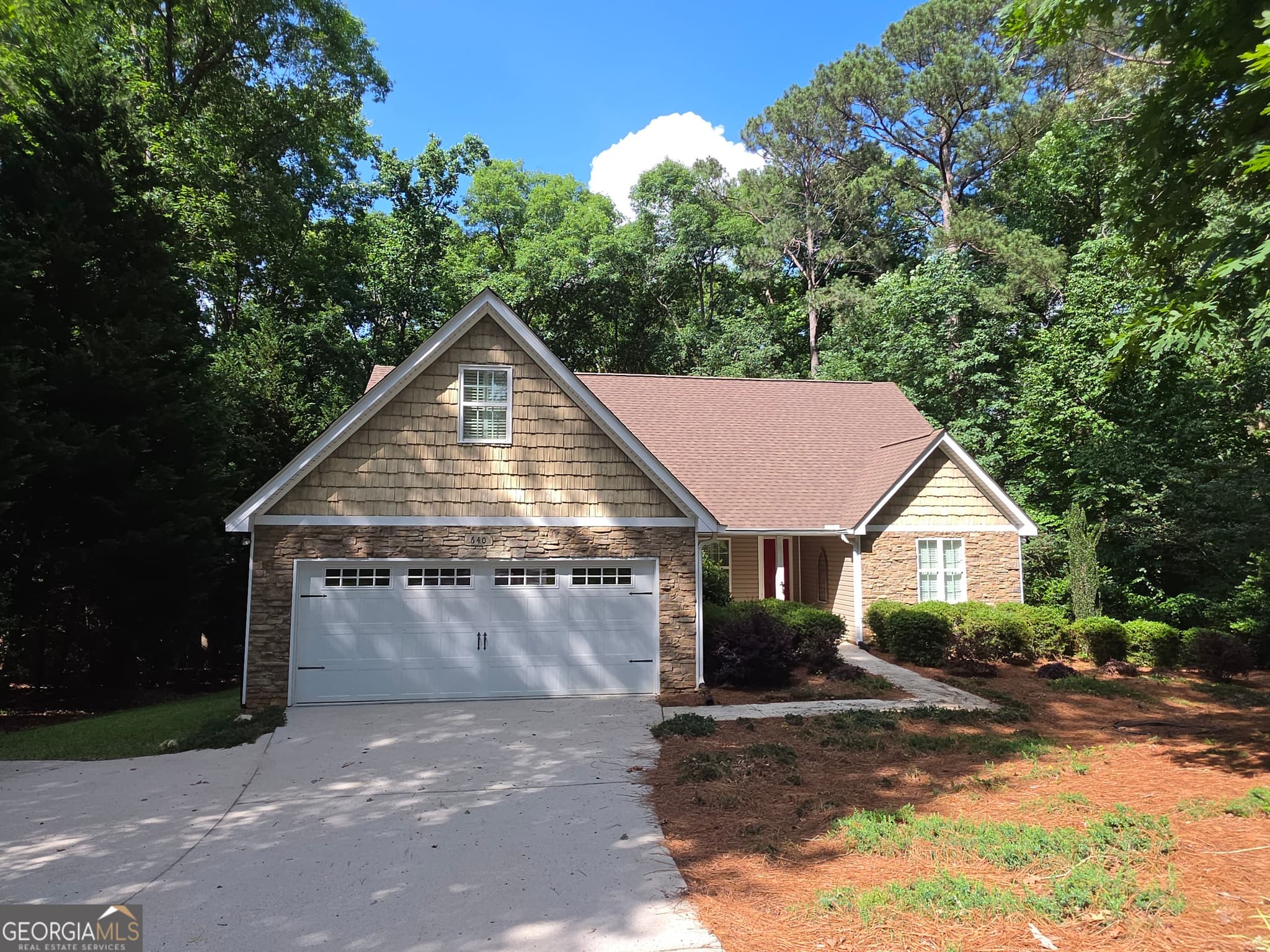 4 bedroom, 3 bathroom, 3,335 sq ft single family residence sold at 640 Lake Drive, Pine Mountain, GA 31822