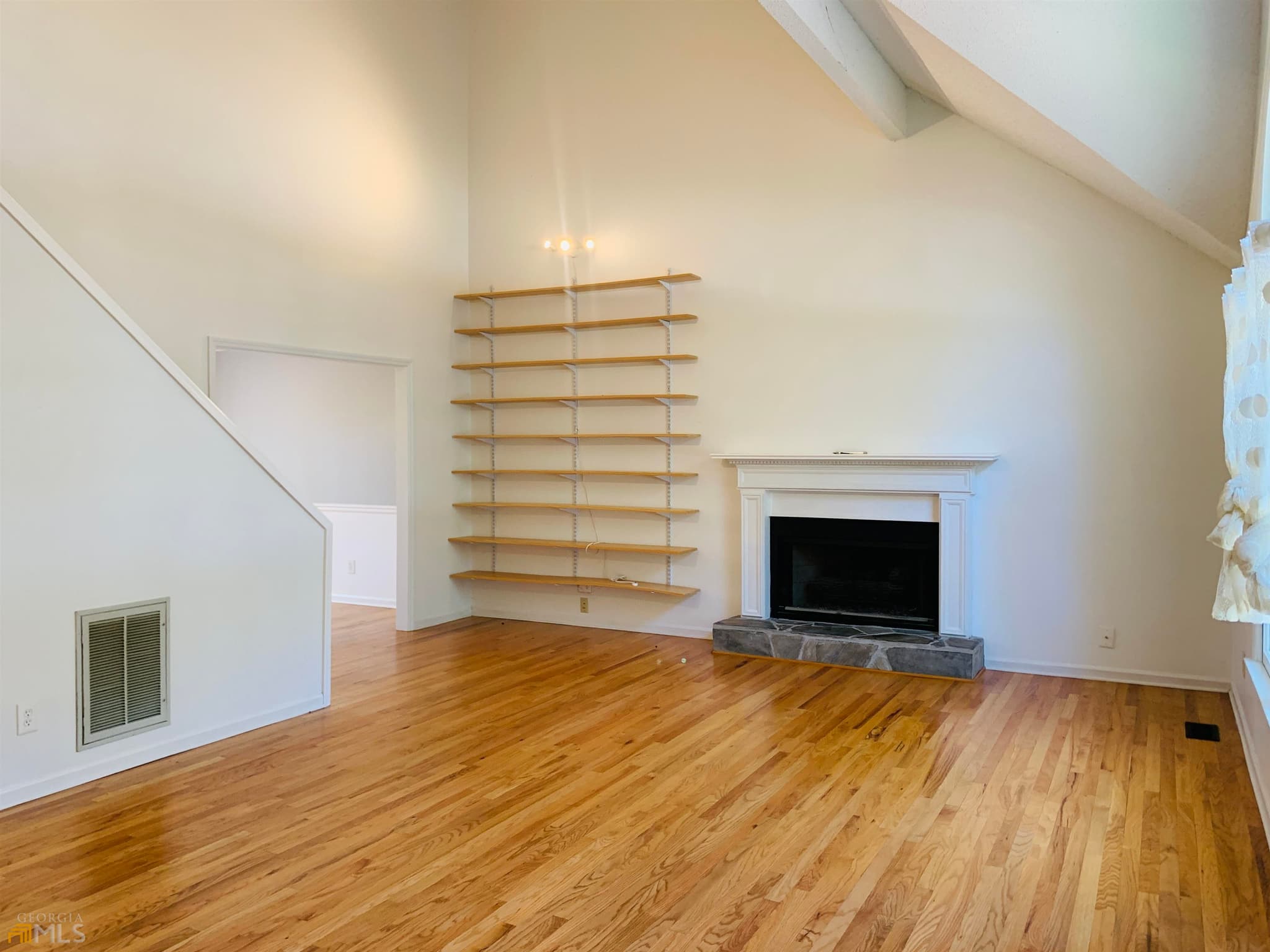 3 bedroom, 2.5 bathroom, 1,894 sq ft single family residence for rent at 210 Spring Forest Way, Sharpsburg, GA 30277 for $2,295 a month — photo 8