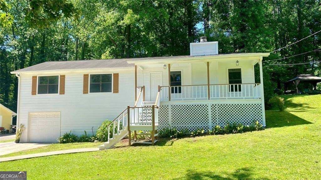 3 bedroom, 2 bathroom, 2,592 sq ft single family residence for rent at 1807 Merry Oak Road, Marietta, GA 30008 for $1,900 a month — photo 1 of 21