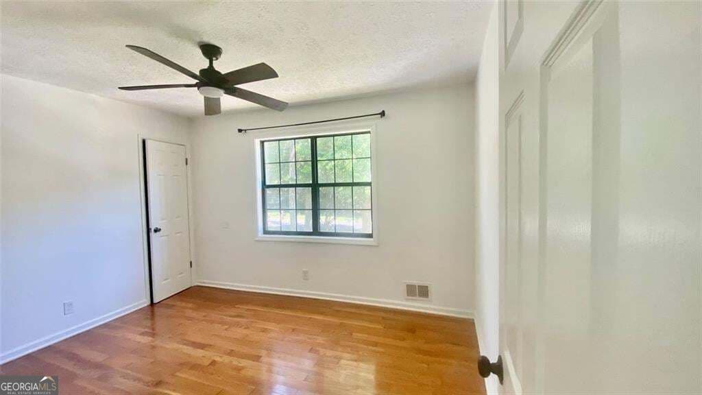 3 bedroom, 2 bathroom, 2,592 sq ft single family residence for rent at 1807 Merry Oak Road, Marietta, GA 30008 for $1,900 a month — photo 10
