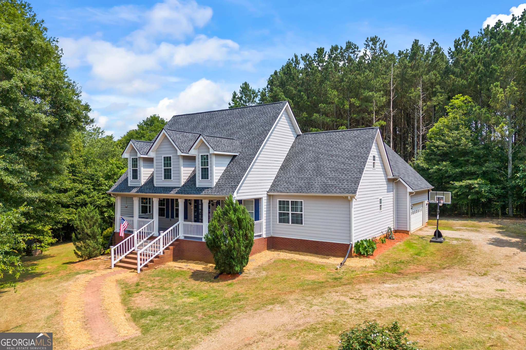 3 bedroom, 2.5 bathroom, 3,112 sq ft single family residence for sale at 136 Wedgewood Drive, Danielsville, GA 30633 — photo 4