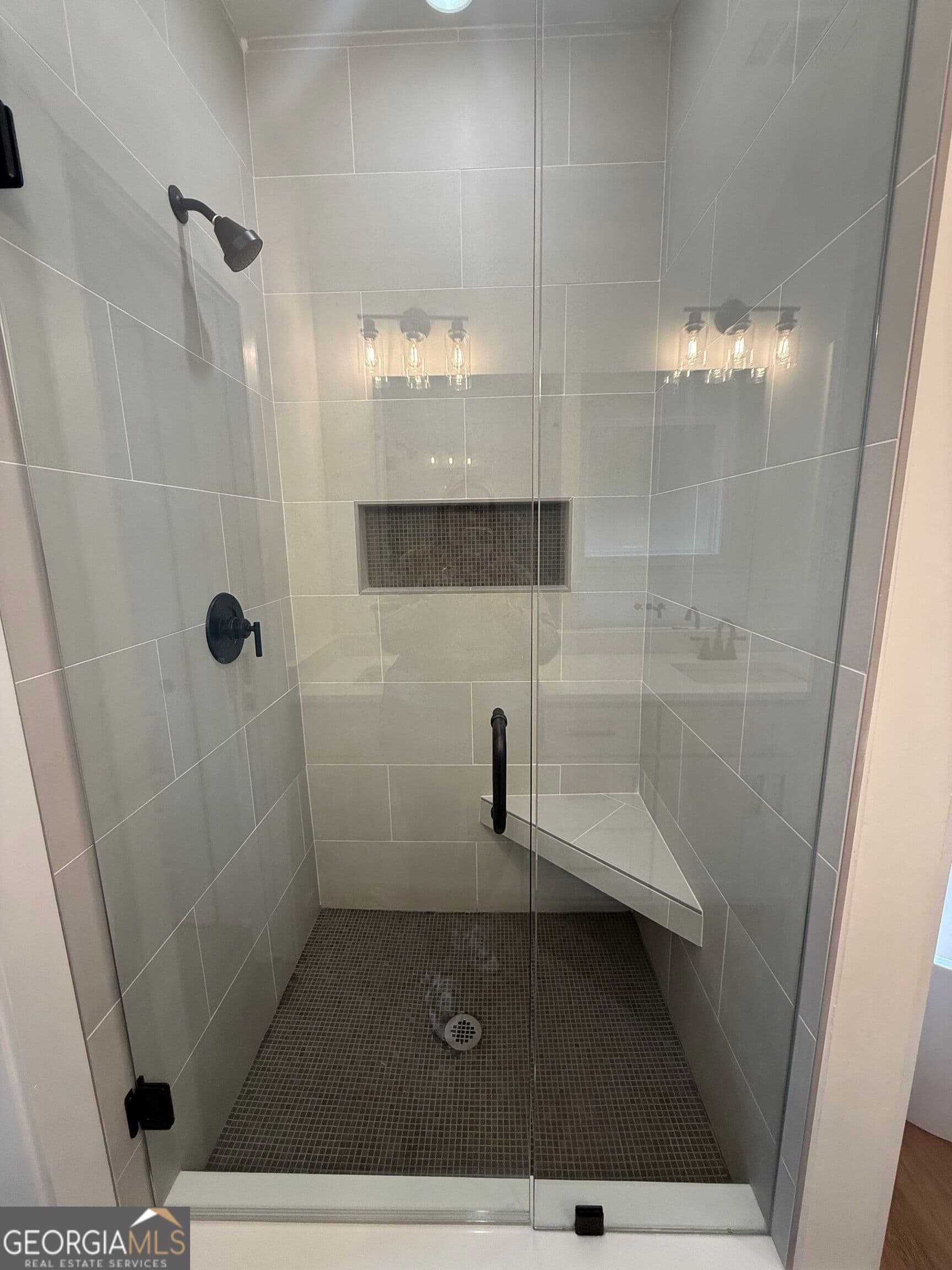 3 bedroom, 2.5 bathroom, 1,597 sq ft single family residence for sale at 51 Mulberry Road, Molena, GA 30258 — photo 5