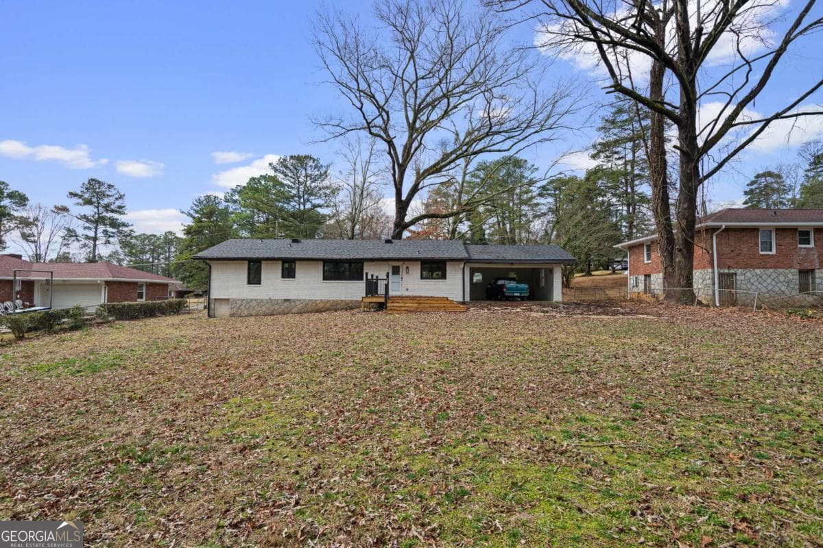 3 bedroom, 2 bathroom, 1,339 sq ft single family residence for sale at 1971 Honeysuckle Lane, Atlanta, GA 30311 — photo 5