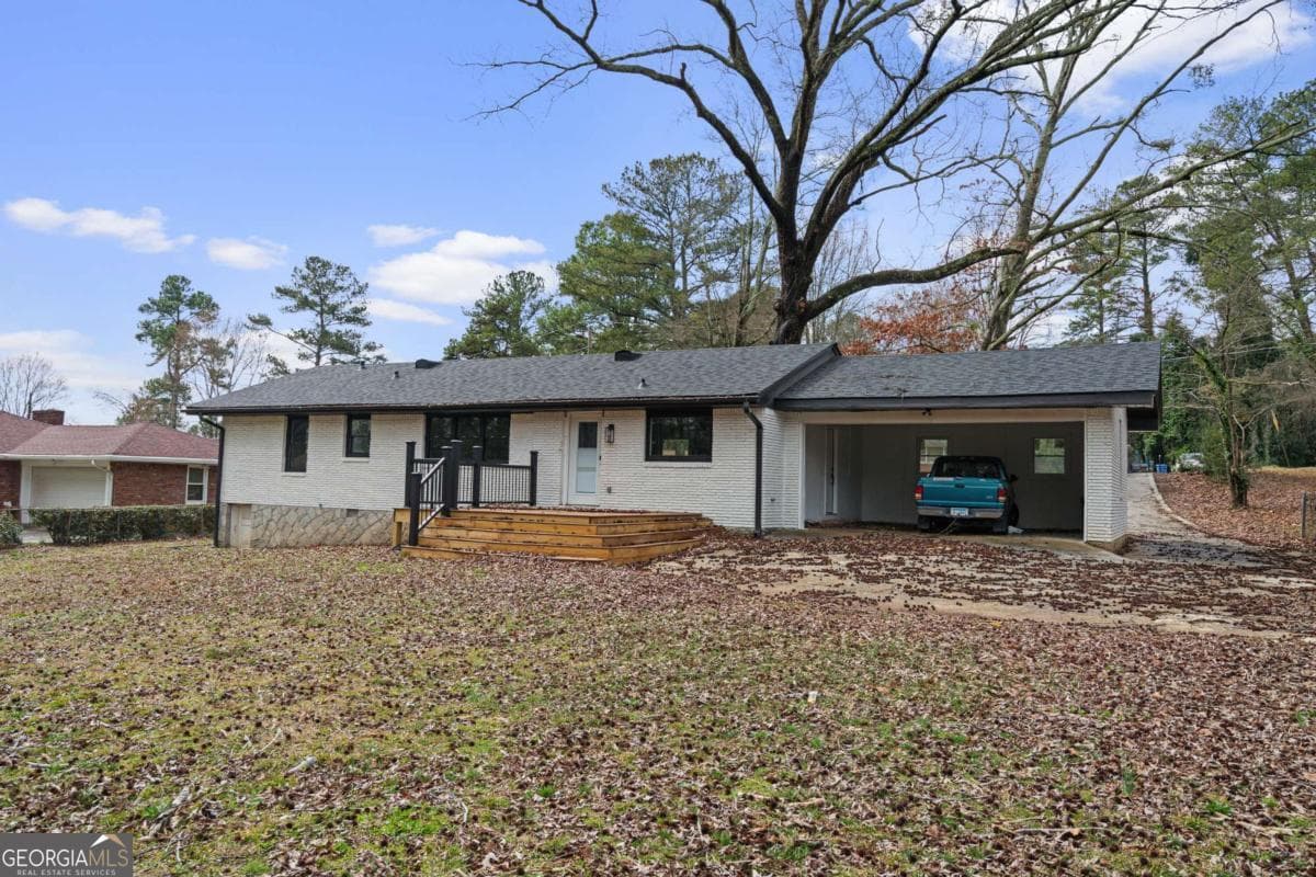 3 bedroom, 2 bathroom, 1,339 sq ft single family residence for sale at 1971 Honeysuckle Lane, Atlanta, GA 30311 — photo 4