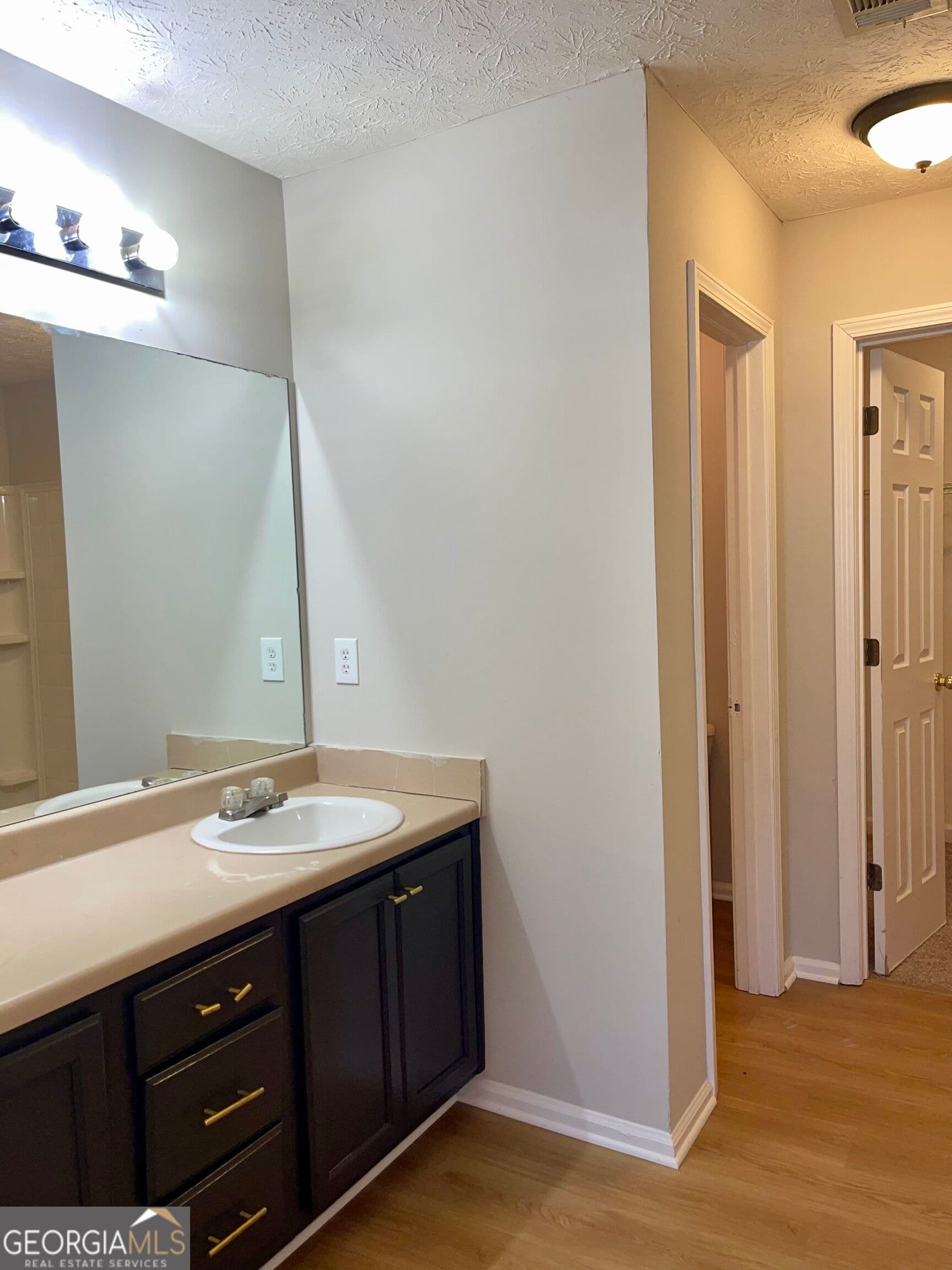 4 bedroom, 3 bathroom, 2,433 sq ft single family residence for rent at 8262 Parkwood Place, Jonesboro, GA 30238 for $1,950 a month — photo 6