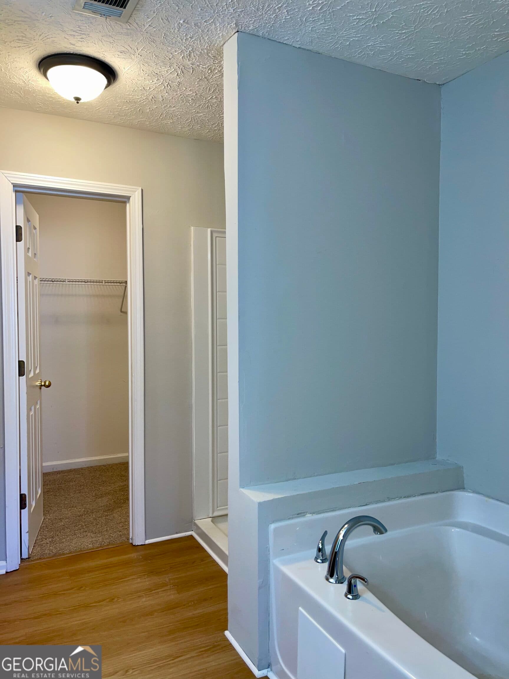 4 bedroom, 3 bathroom, 2,433 sq ft single family residence for rent at 8262 Parkwood Place, Jonesboro, GA 30238 for $1,950 a month — photo 7